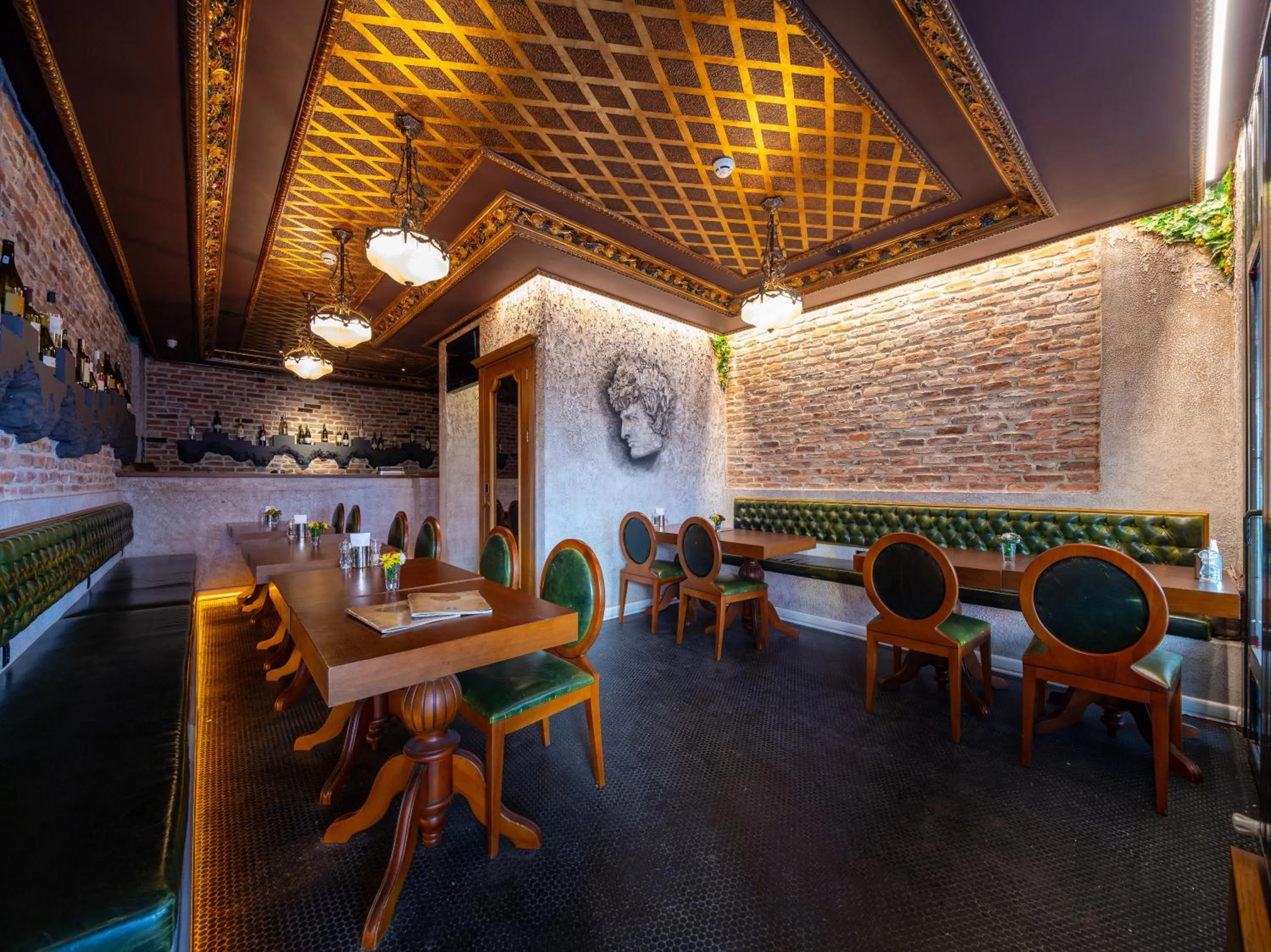 Restaurant/places to eat in Tria Elegance Istanbul