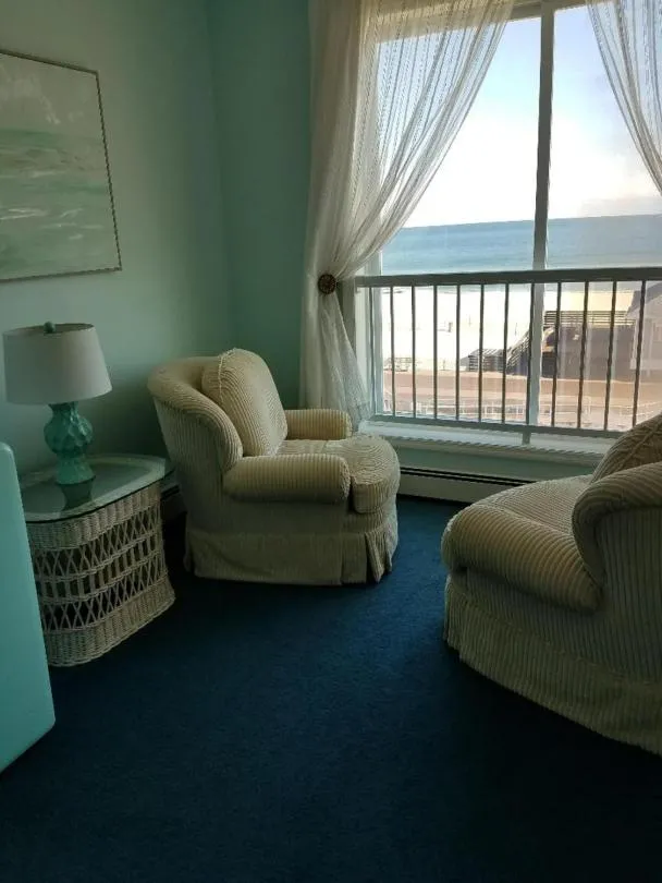 Ocean Front Room in Mayfair Hotel