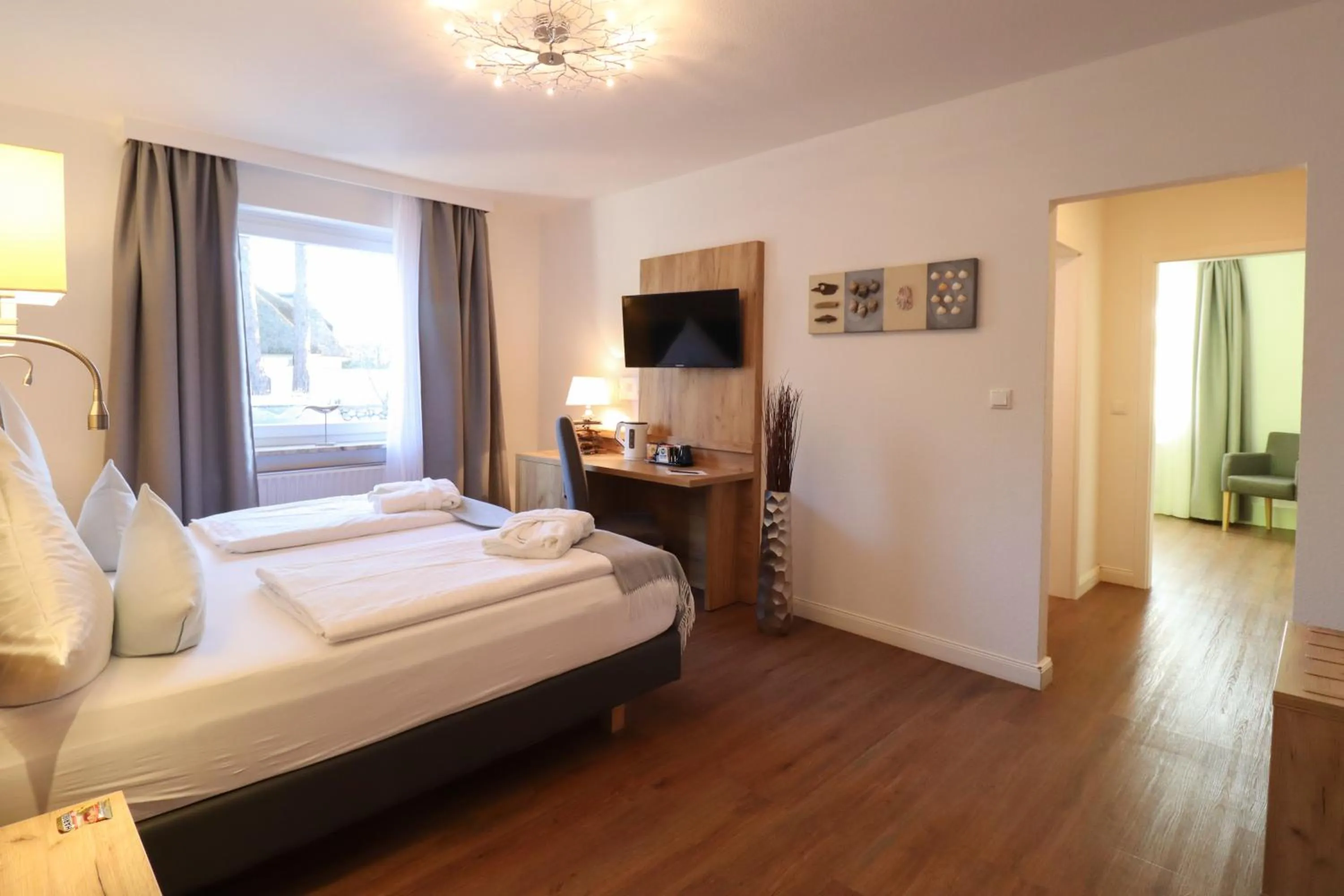 Photo of the whole room, Bed in Hotel Das kleine Glück - Adults Only