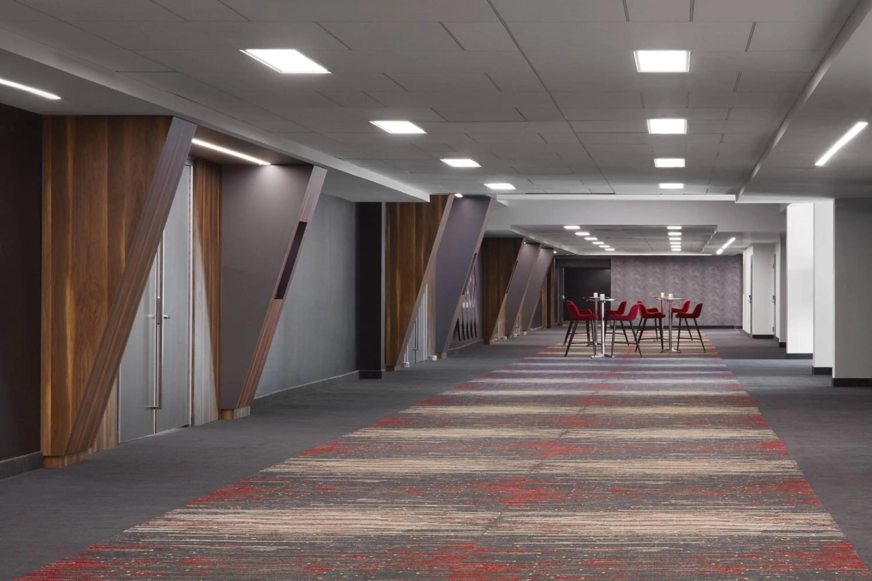 Meeting/conference room in Delta Hotels by Marriott Trois Rivieres Conference Centre