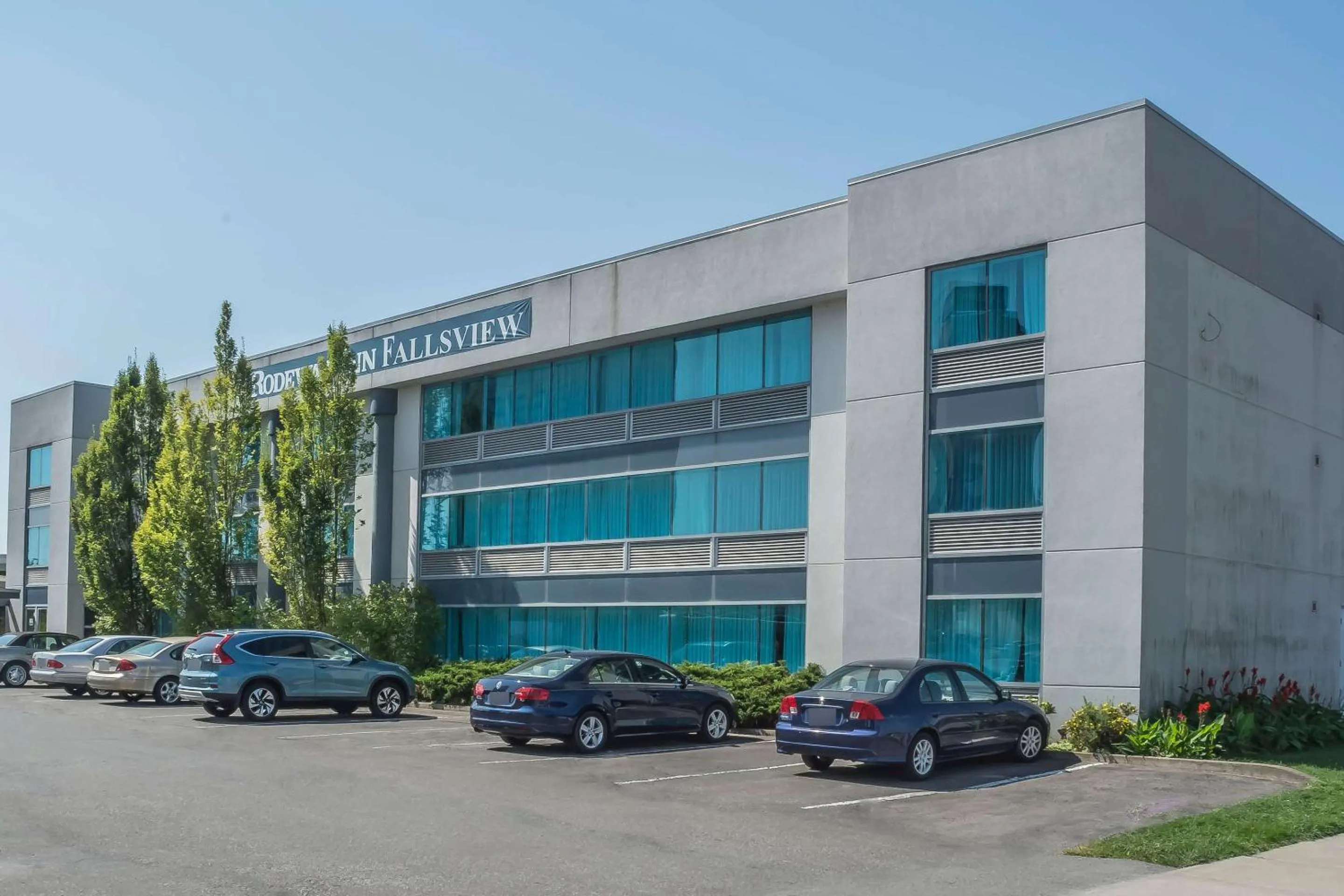 Property building in Rodeway Inn Fallsview