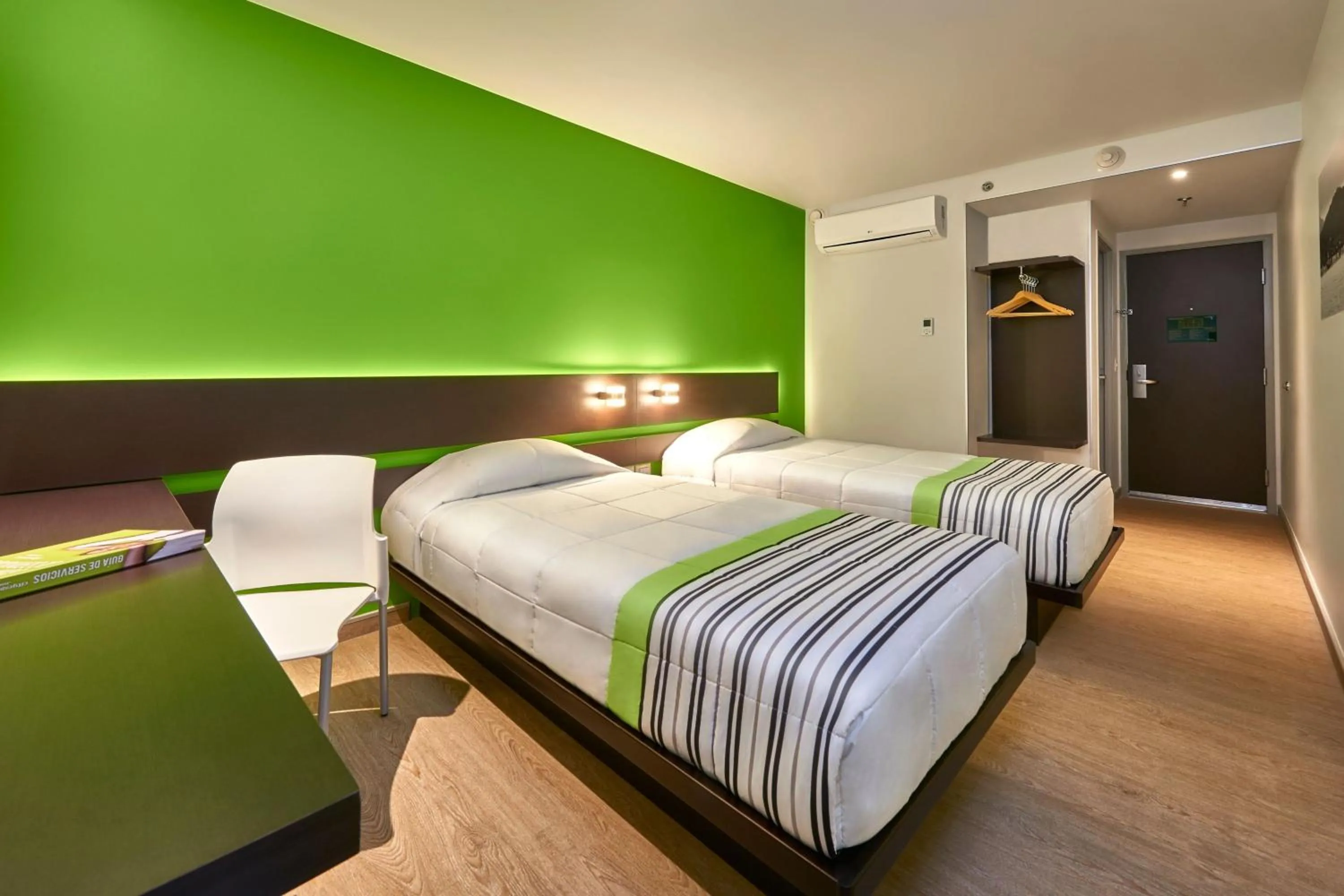 Photo of the whole room, Bed in City Express Junior by Marriott Puebla Angelopolis