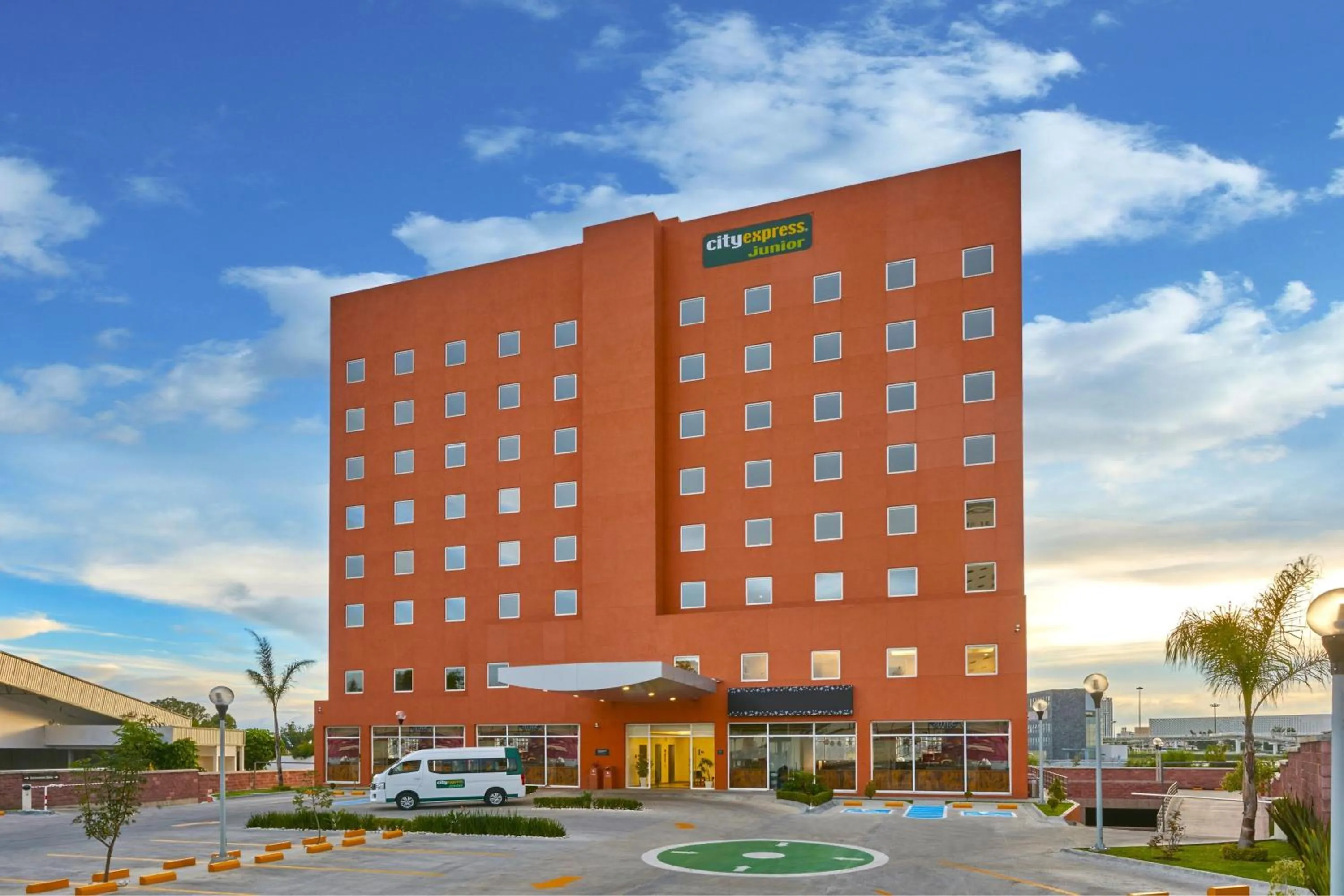 Property building in City Express Junior by Marriott Puebla Angelopolis