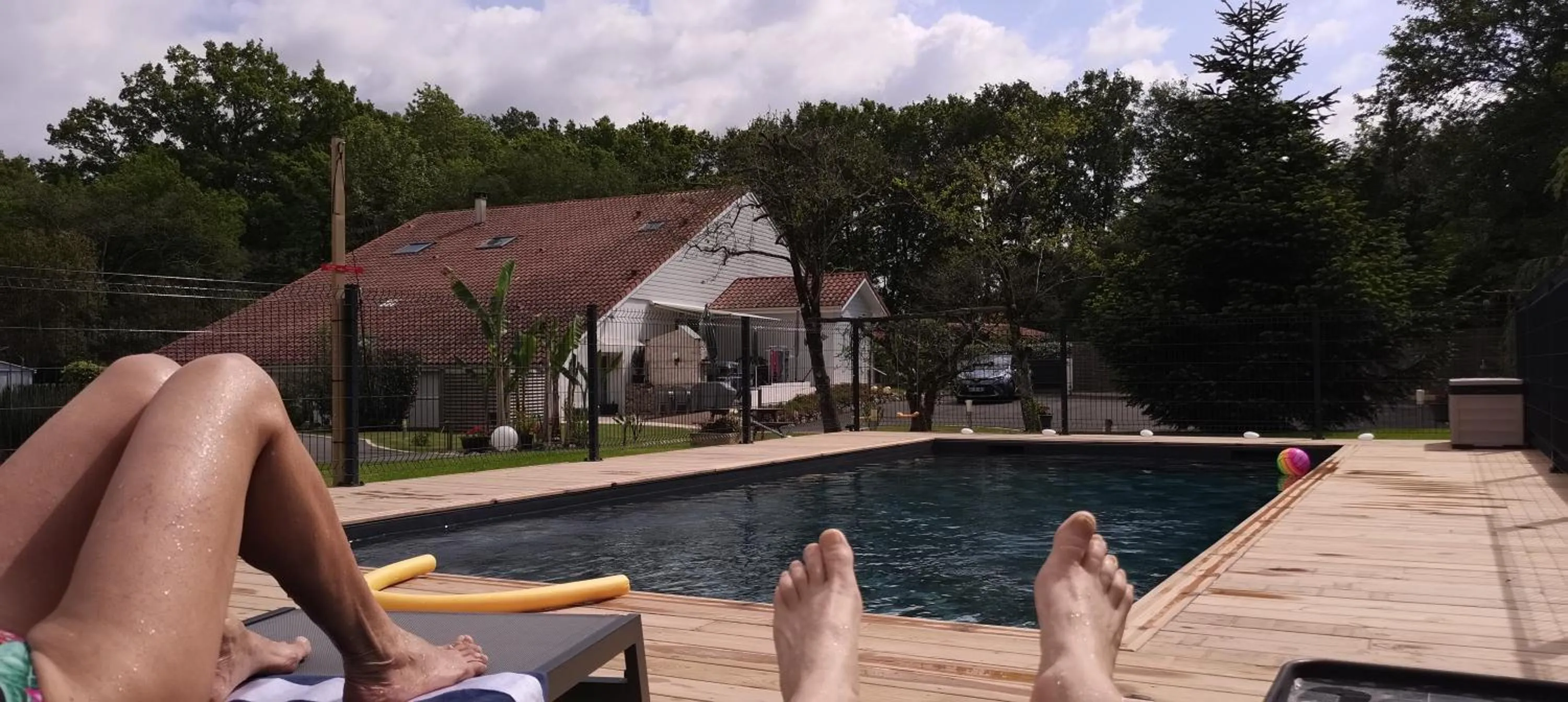 Property building in Au Petit Pédegouaty