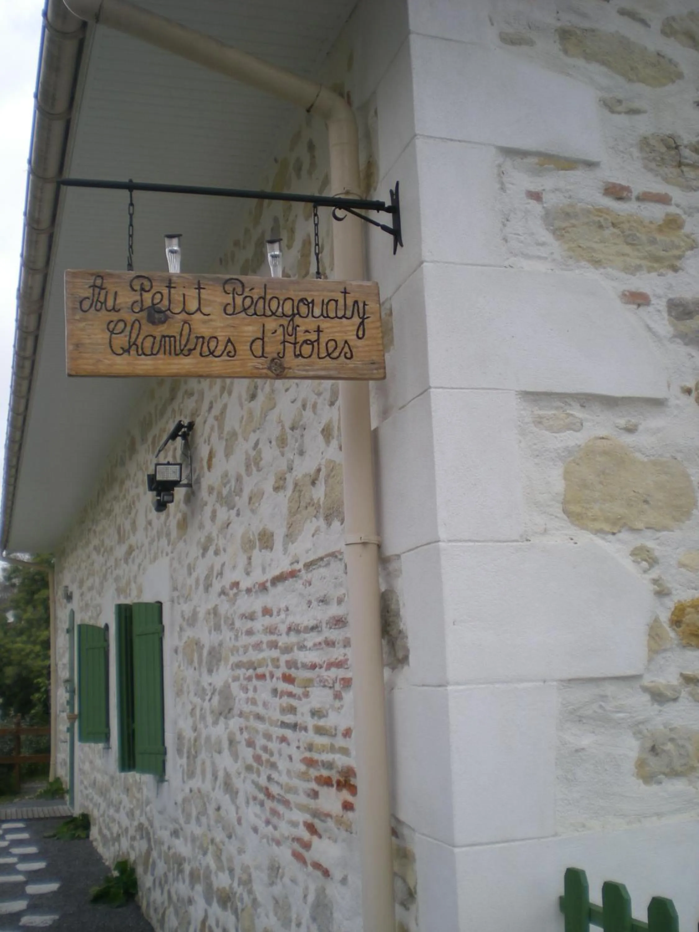 Property building in Au Petit Pédegouaty