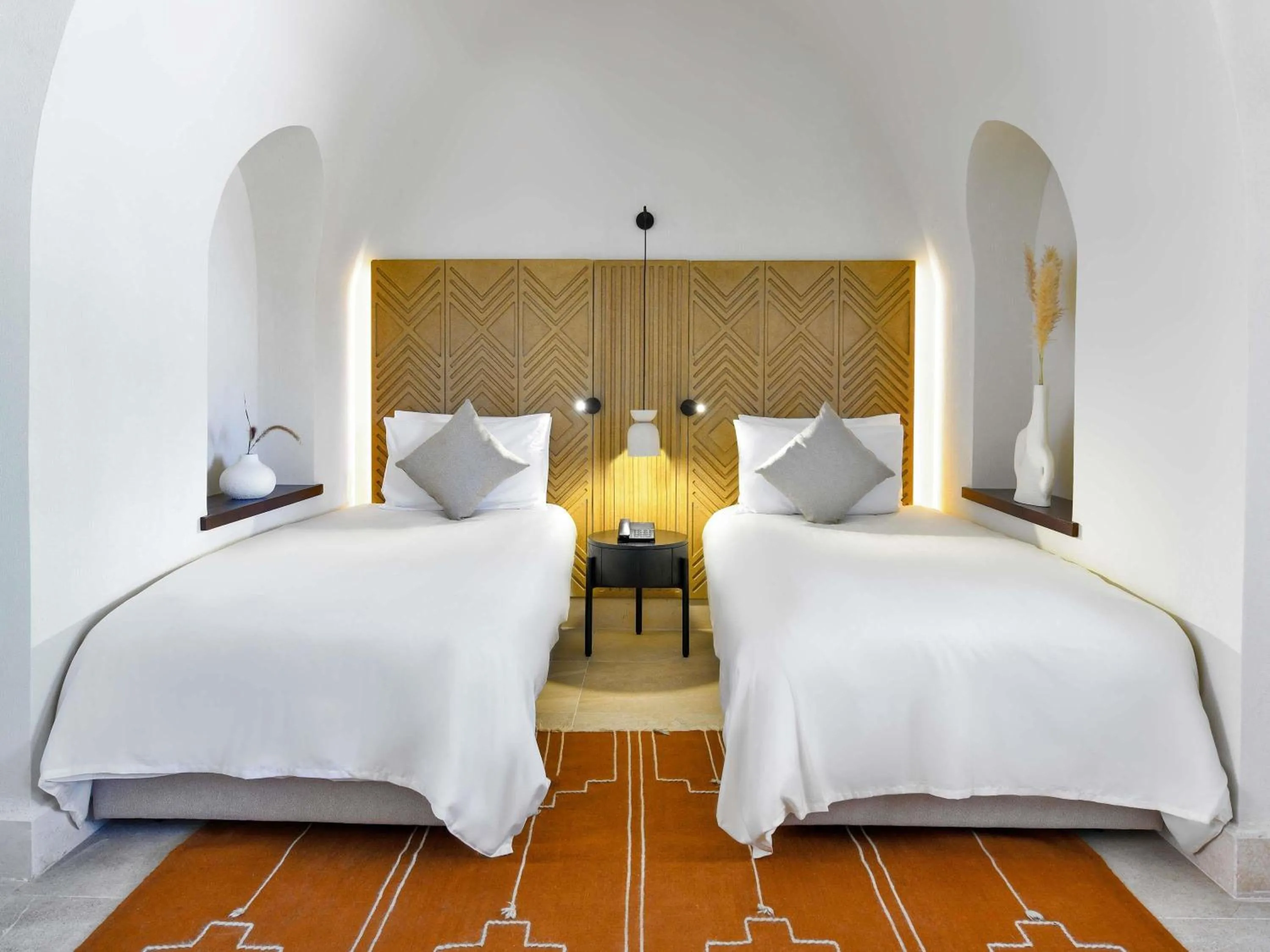 Bedroom, Bed in Movenpick Resort El Quseir