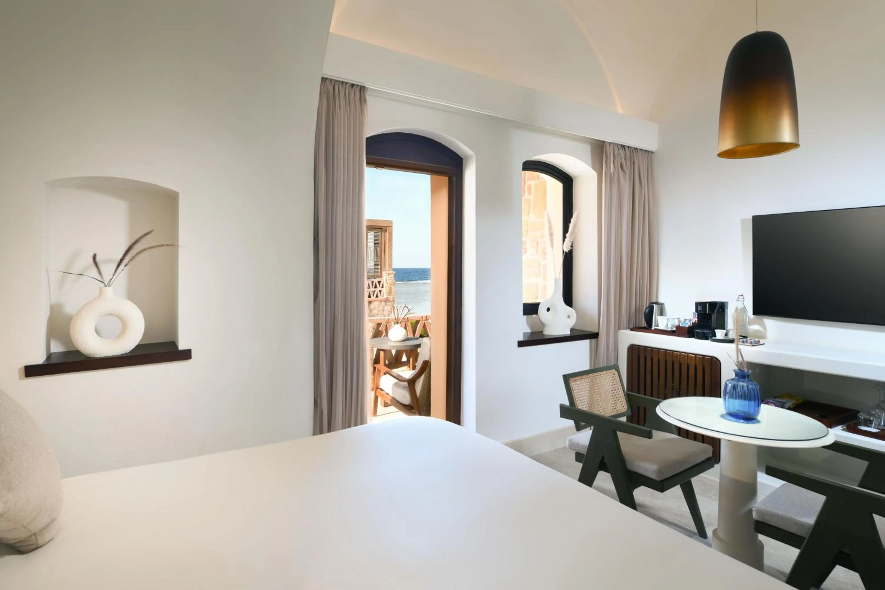 Bedroom, Bed in Movenpick Resort El Quseir