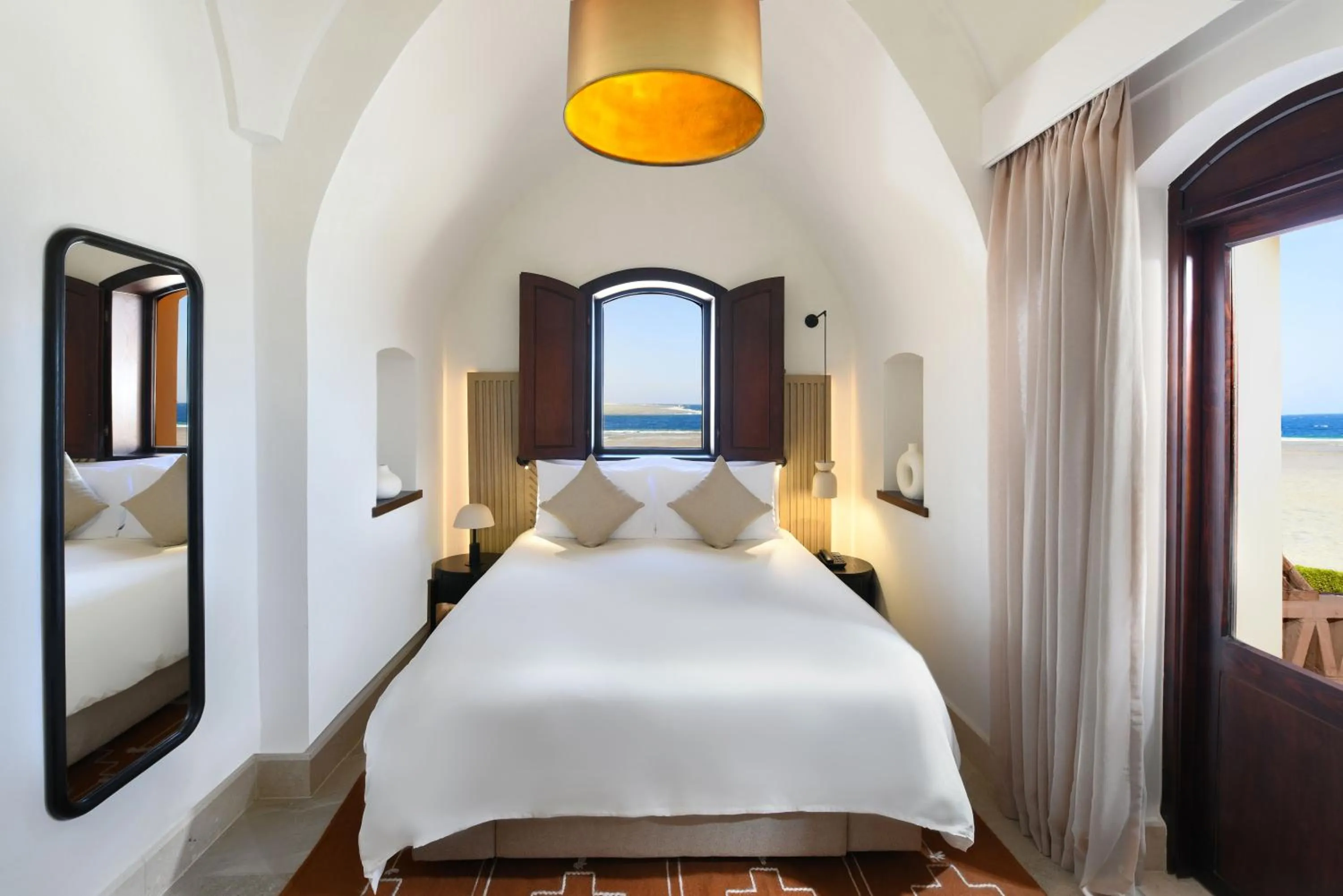 Bedroom, Bed in Movenpick Resort El Quseir