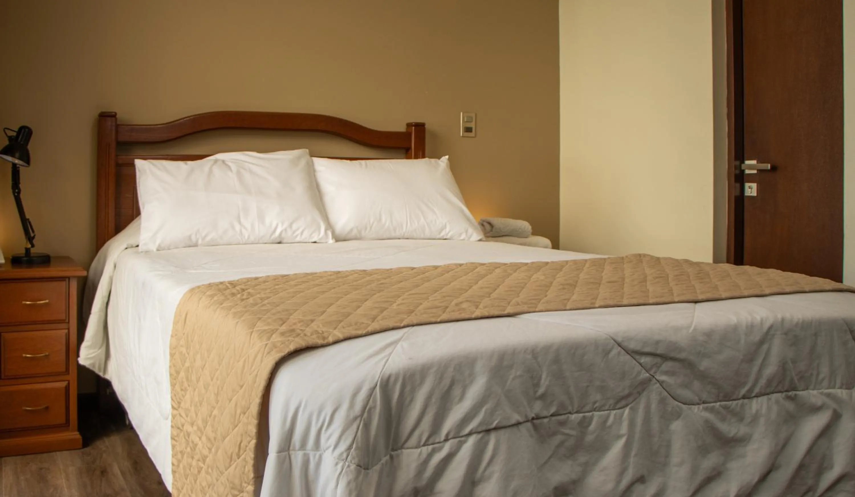 Photo of the whole room, Bed in El Prado Hotel