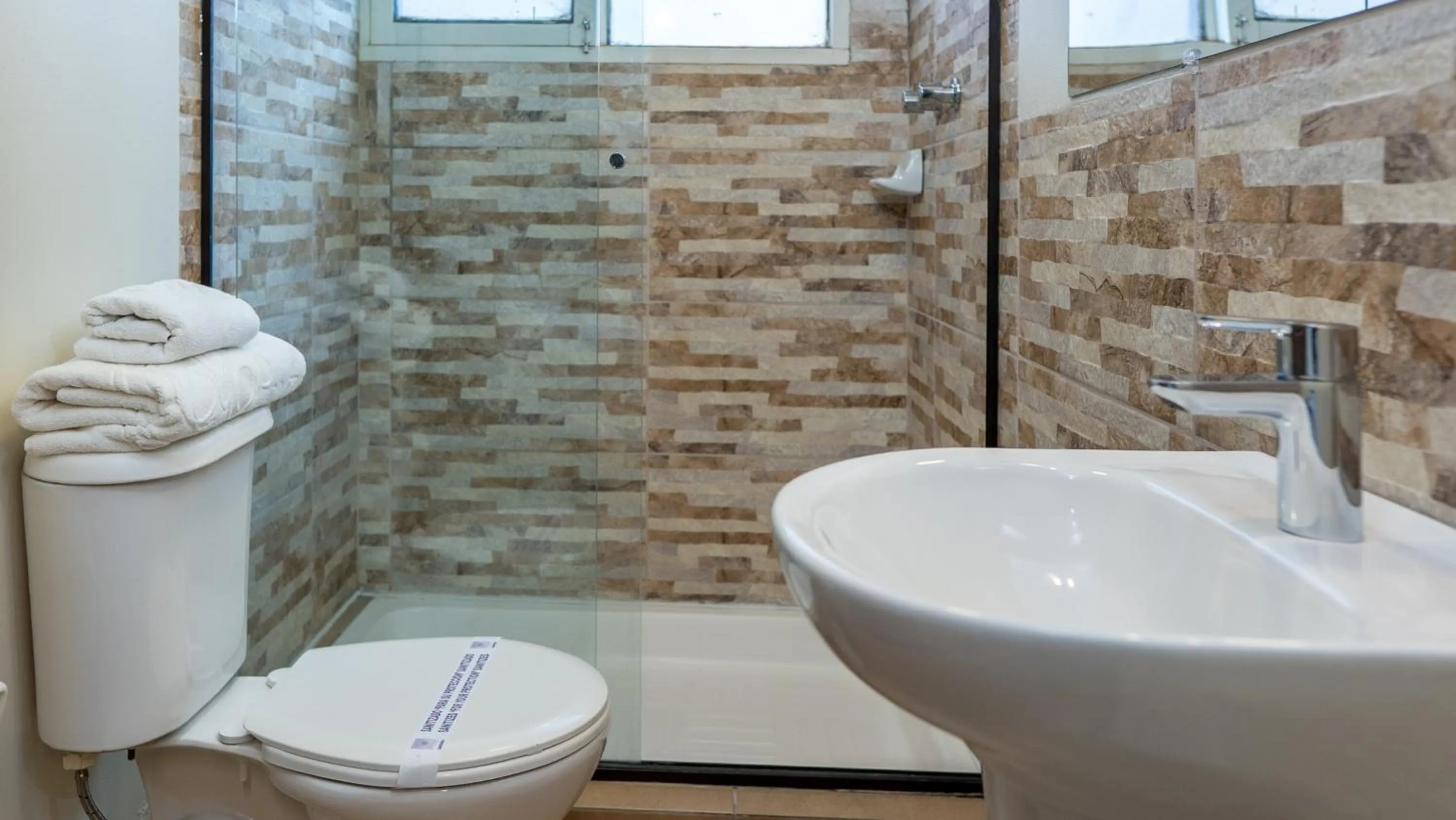 Shower in El Prado Hotel