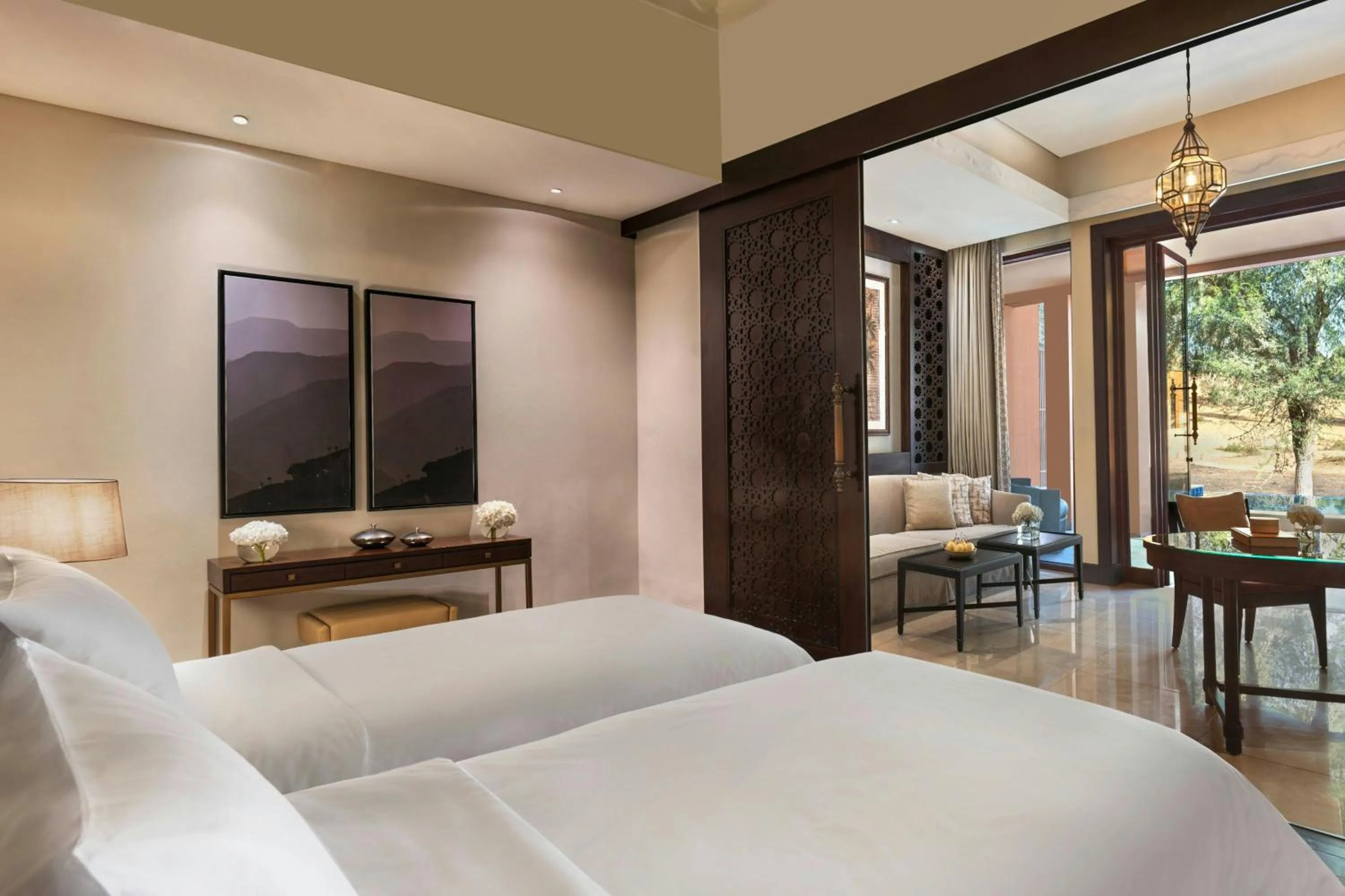 Bedroom, Bed in The Ritz-Carlton Ras Al Khaimah, Al Wadi Desert