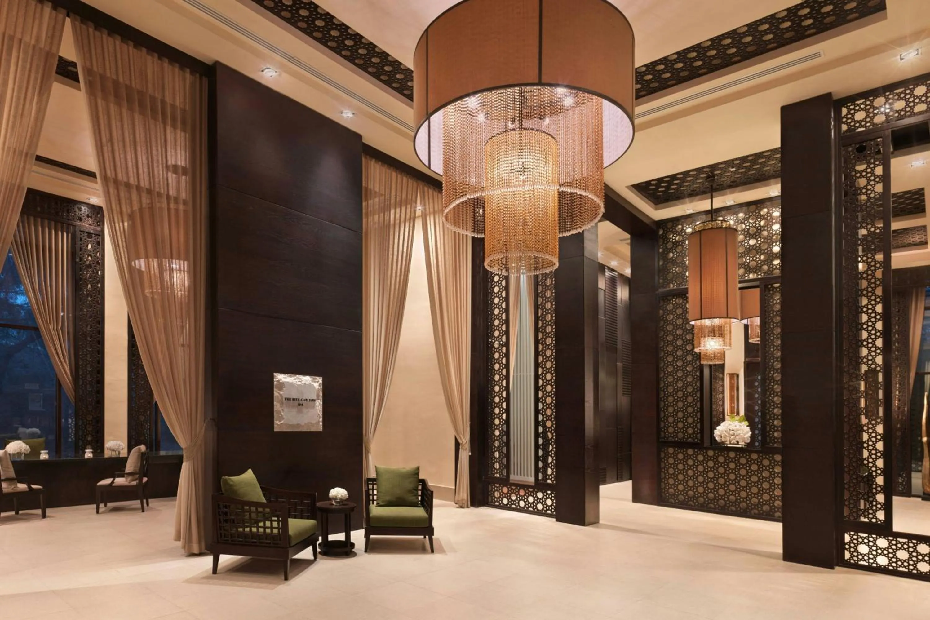 Lobby or reception in The Ritz-Carlton Ras Al Khaimah, Al Wadi Desert