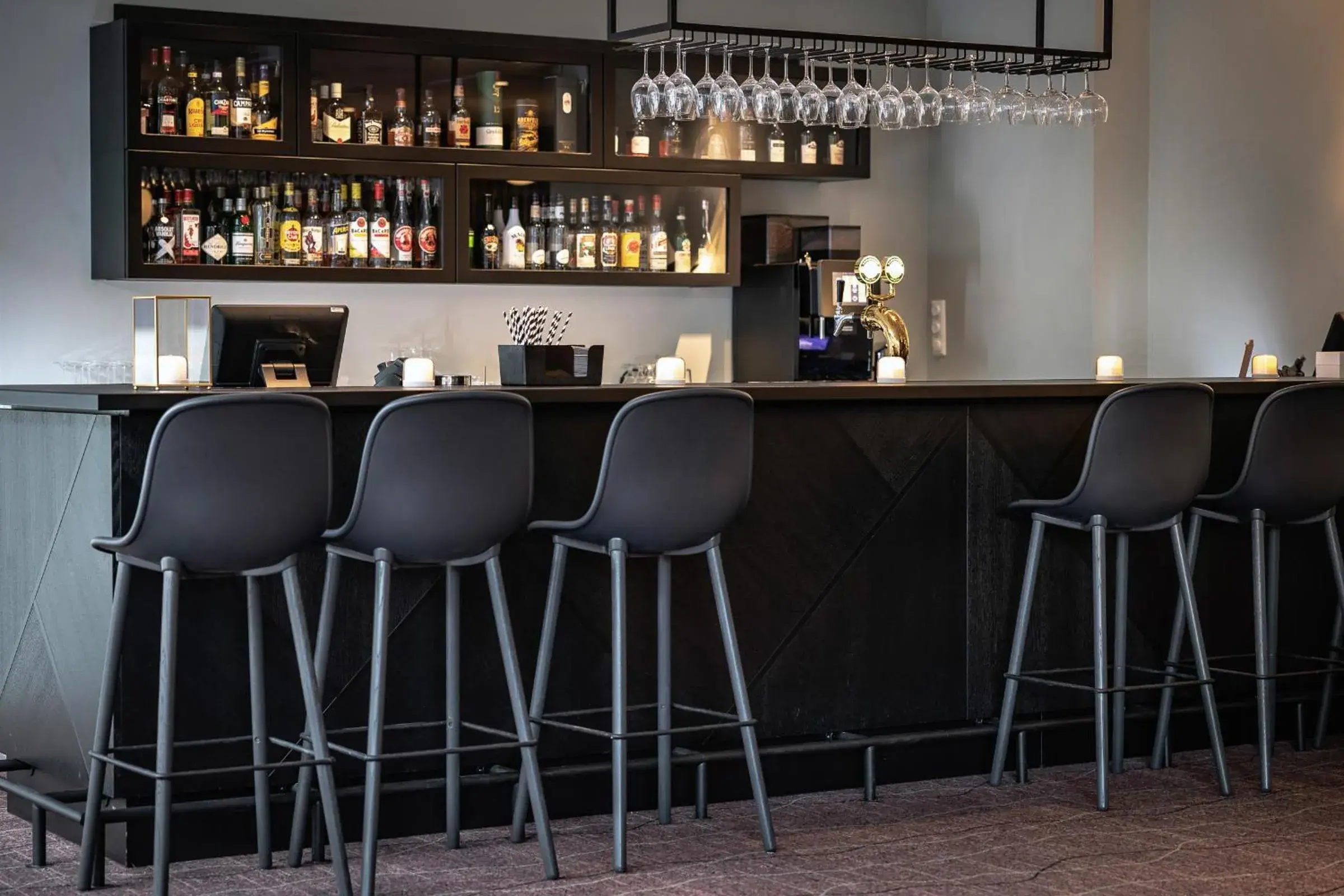 Lounge or bar in Quality Airport Hotel Værnes Lounge or bar in Quality Airport Hotel Værnes