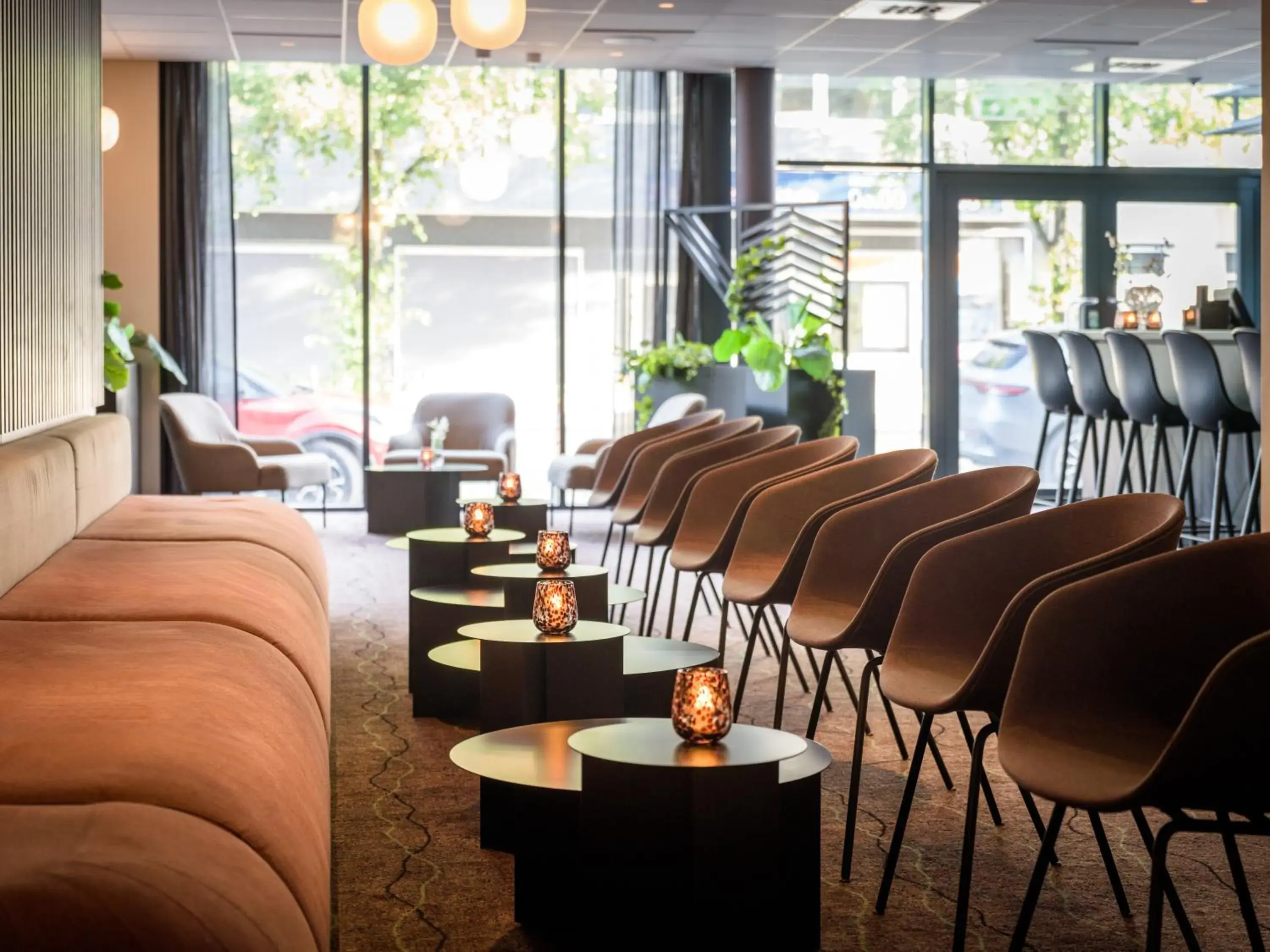 Lounge or bar in Quality Airport Hotel Værnes Lounge or bar in Quality Airport Hotel Værnes