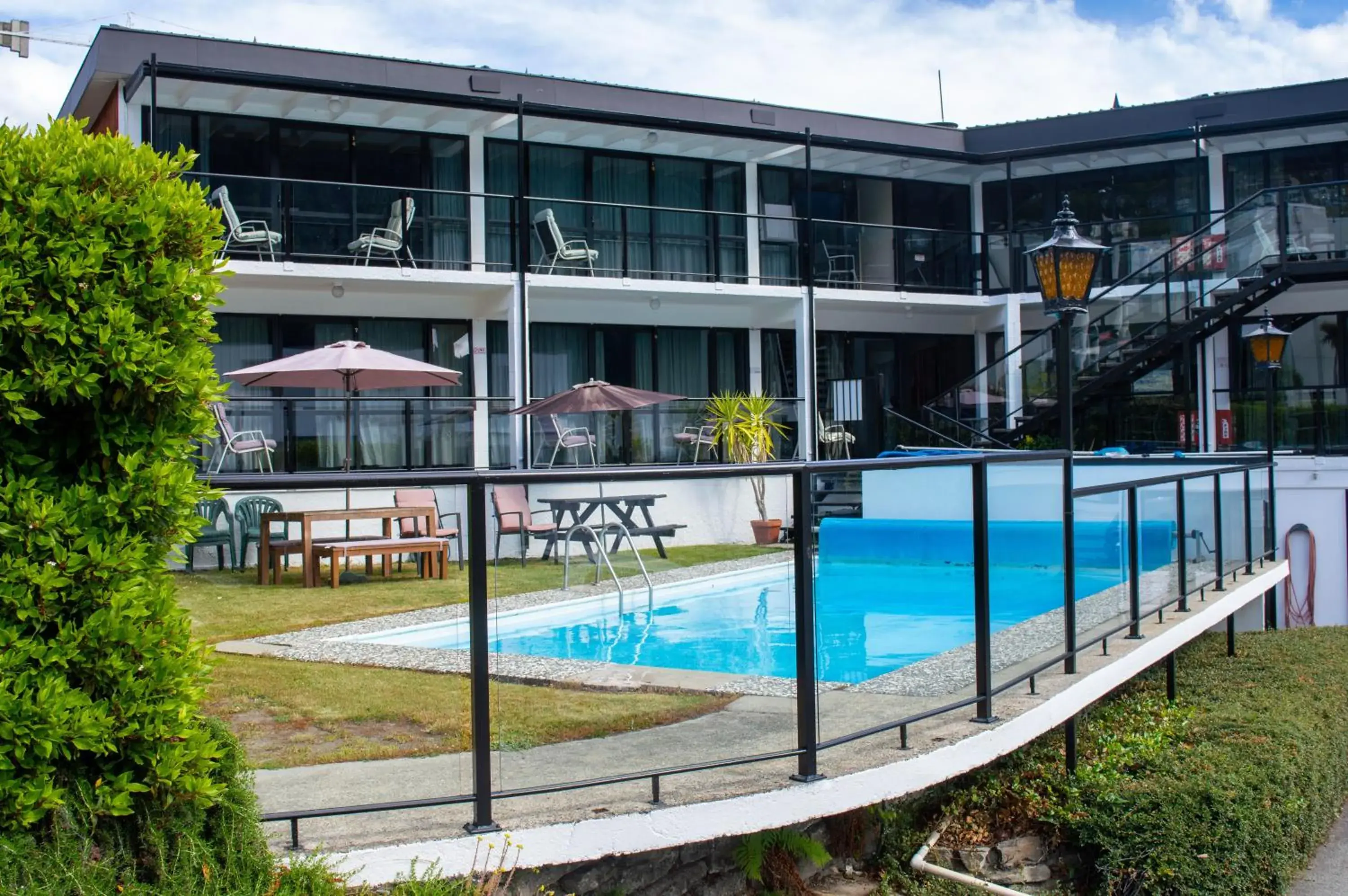 Property building in Four Seasons Motel Property building in Four Seasons Motel