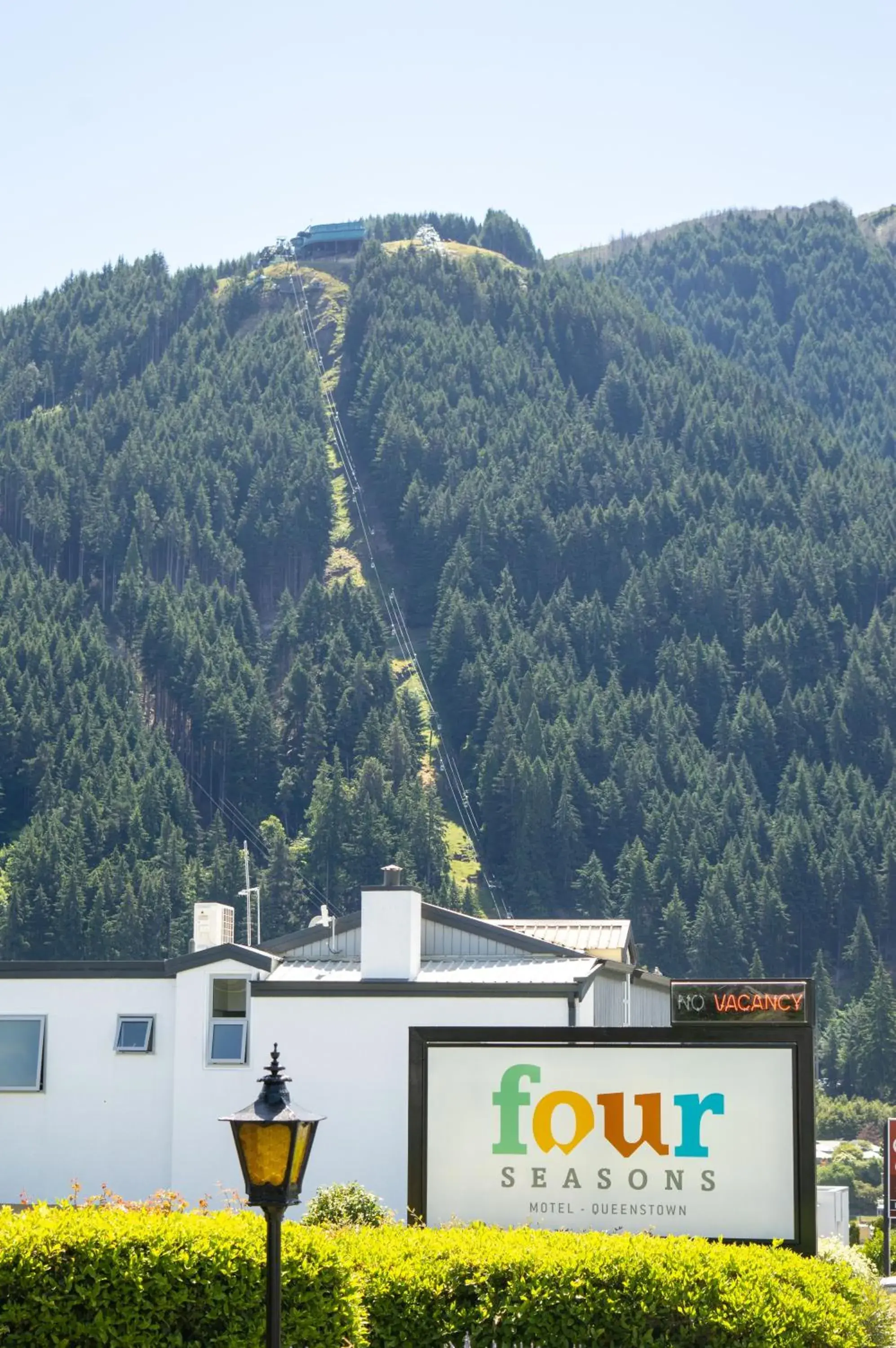 Mountain view in Four Seasons Motel Mountain view in Four Seasons Motel