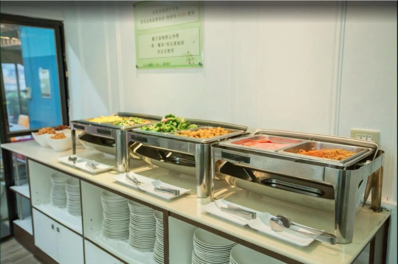 Buffet breakfast in Ximen Relite Hotel