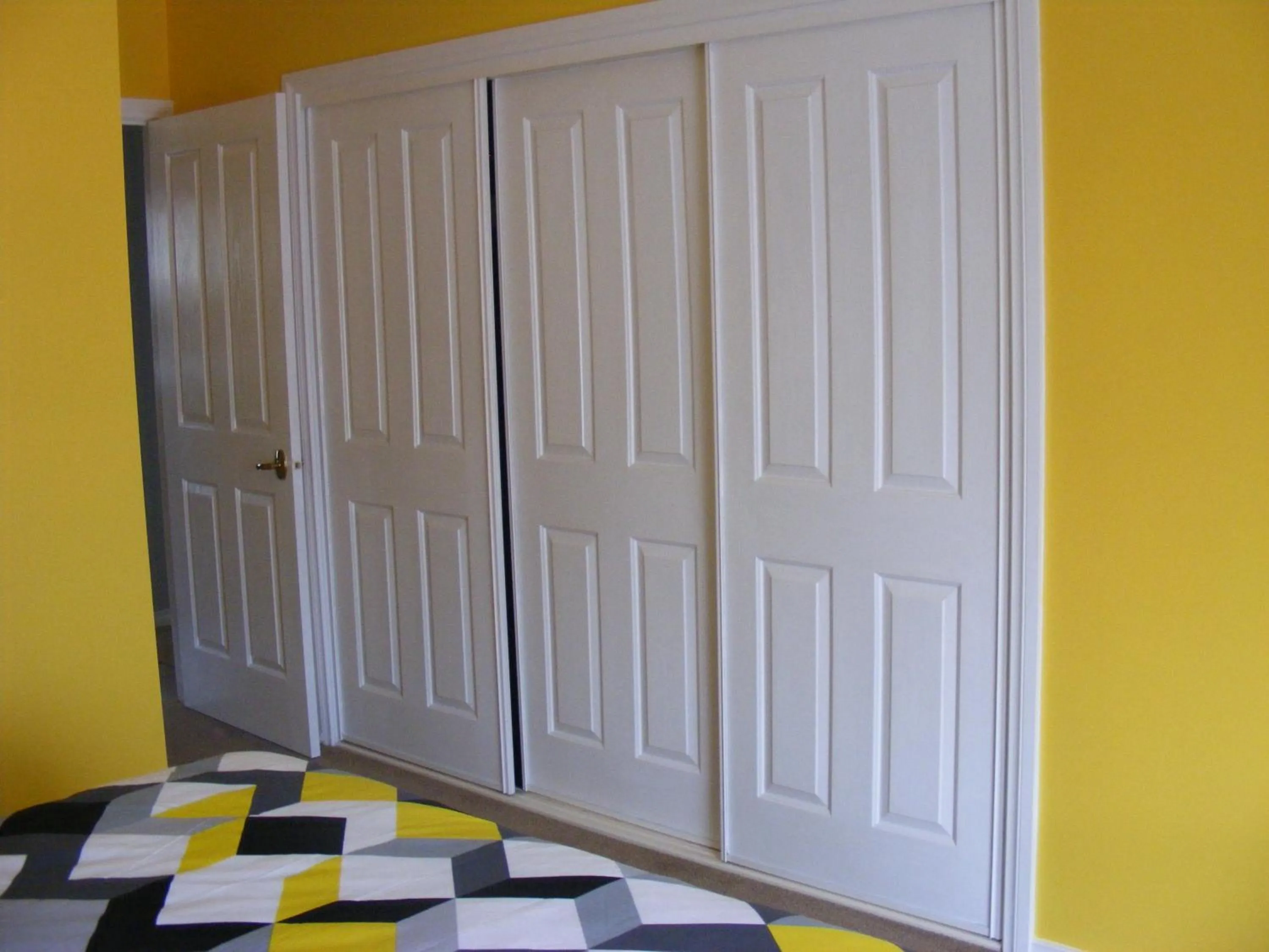 Bed in Numurkah Self Contained Apartments - The Saxton