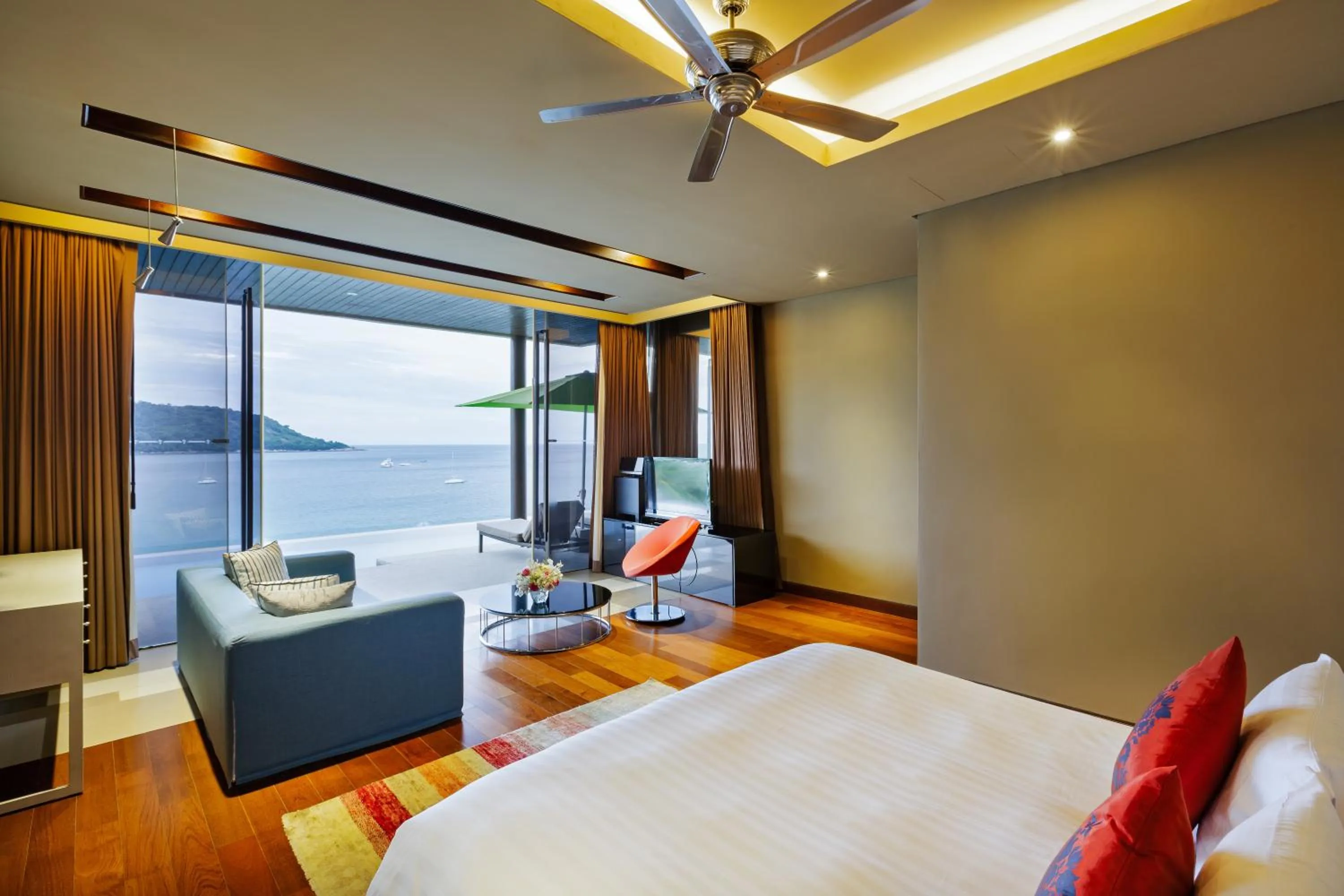 Bedroom, Bed in Impiana Private Villas Kata Noi