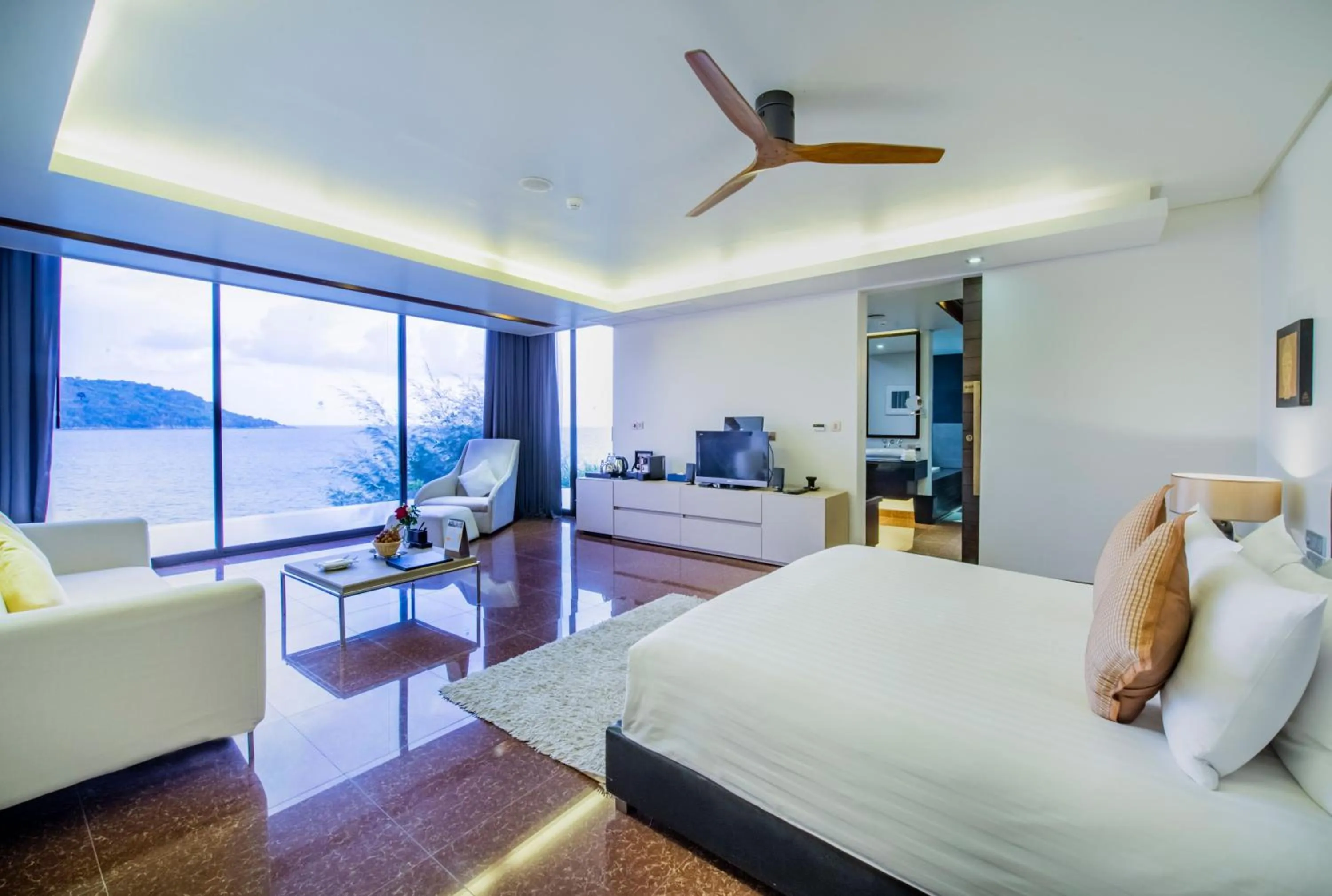 Bedroom, Bed in Impiana Private Villas Kata Noi