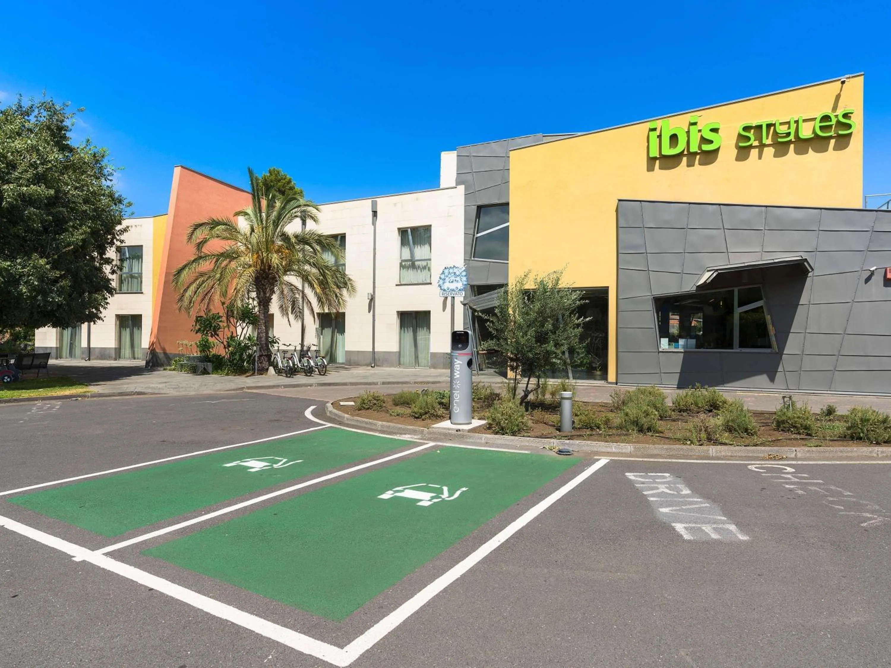 Property building in ibis Styles Catania Acireale