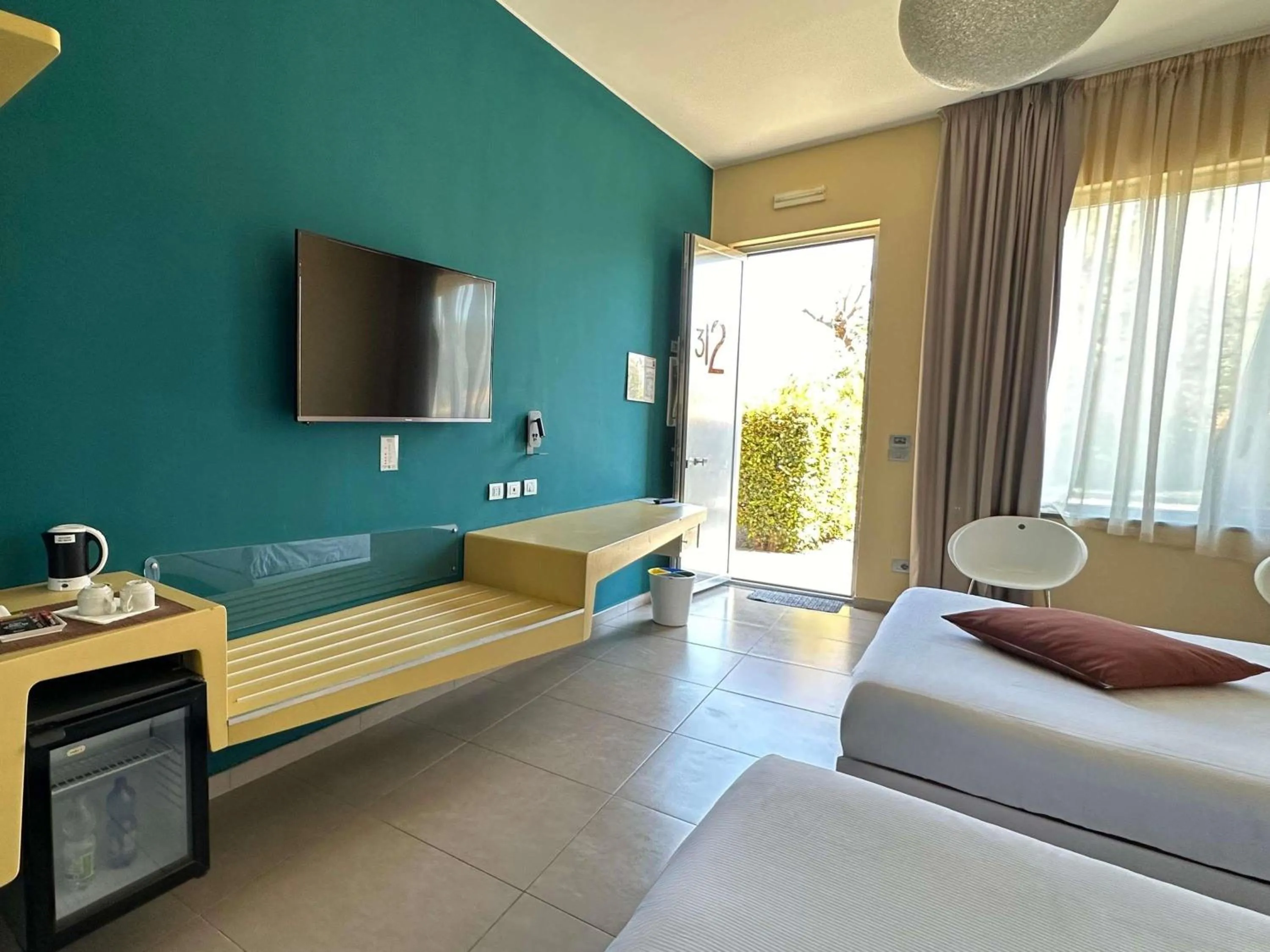 Bedroom, Bed in ibis Styles Catania Acireale