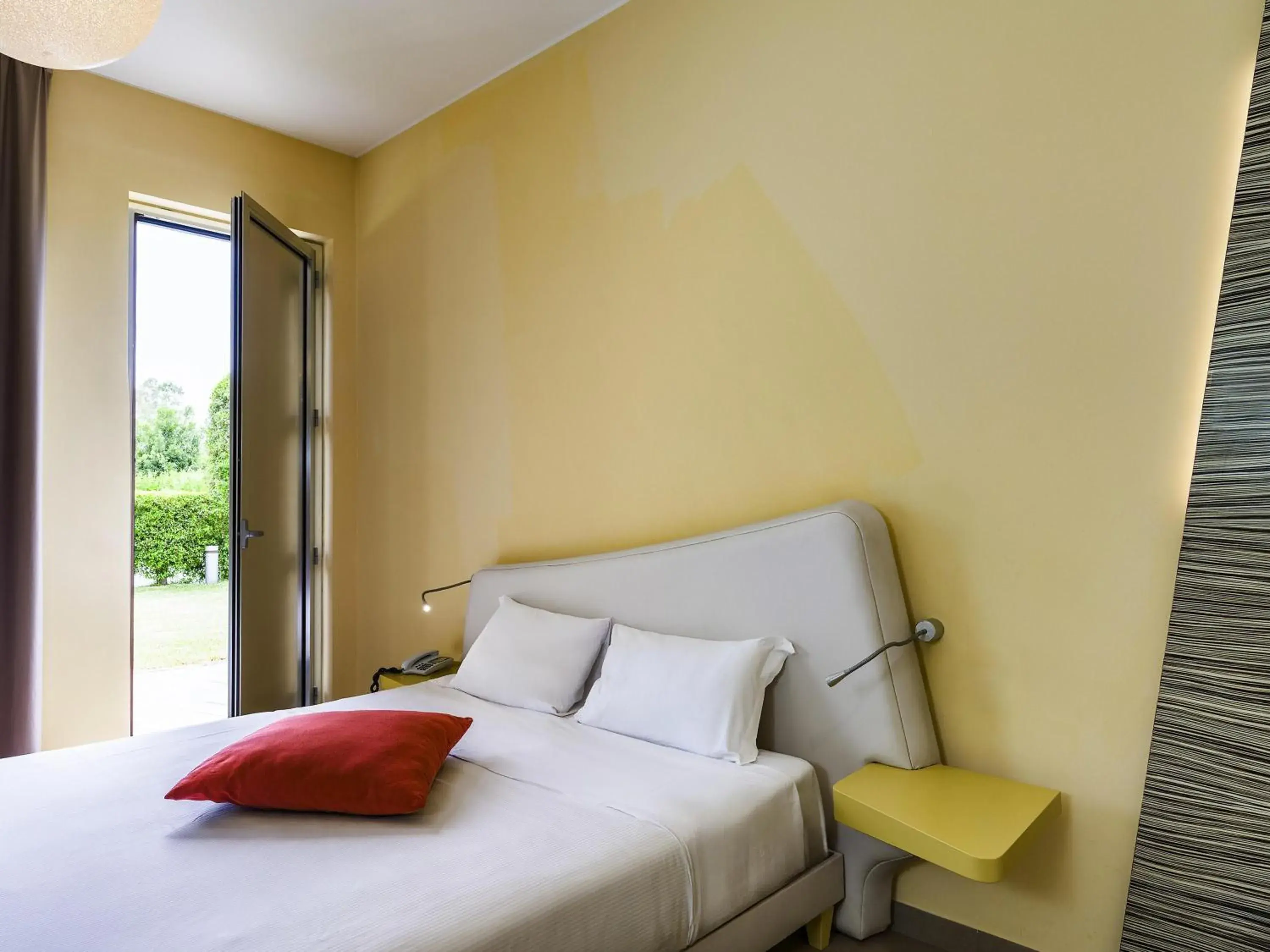 Bedroom, Bed in ibis Styles Catania Acireale Bedroom, Bed in ibis Styles Catania Acireale