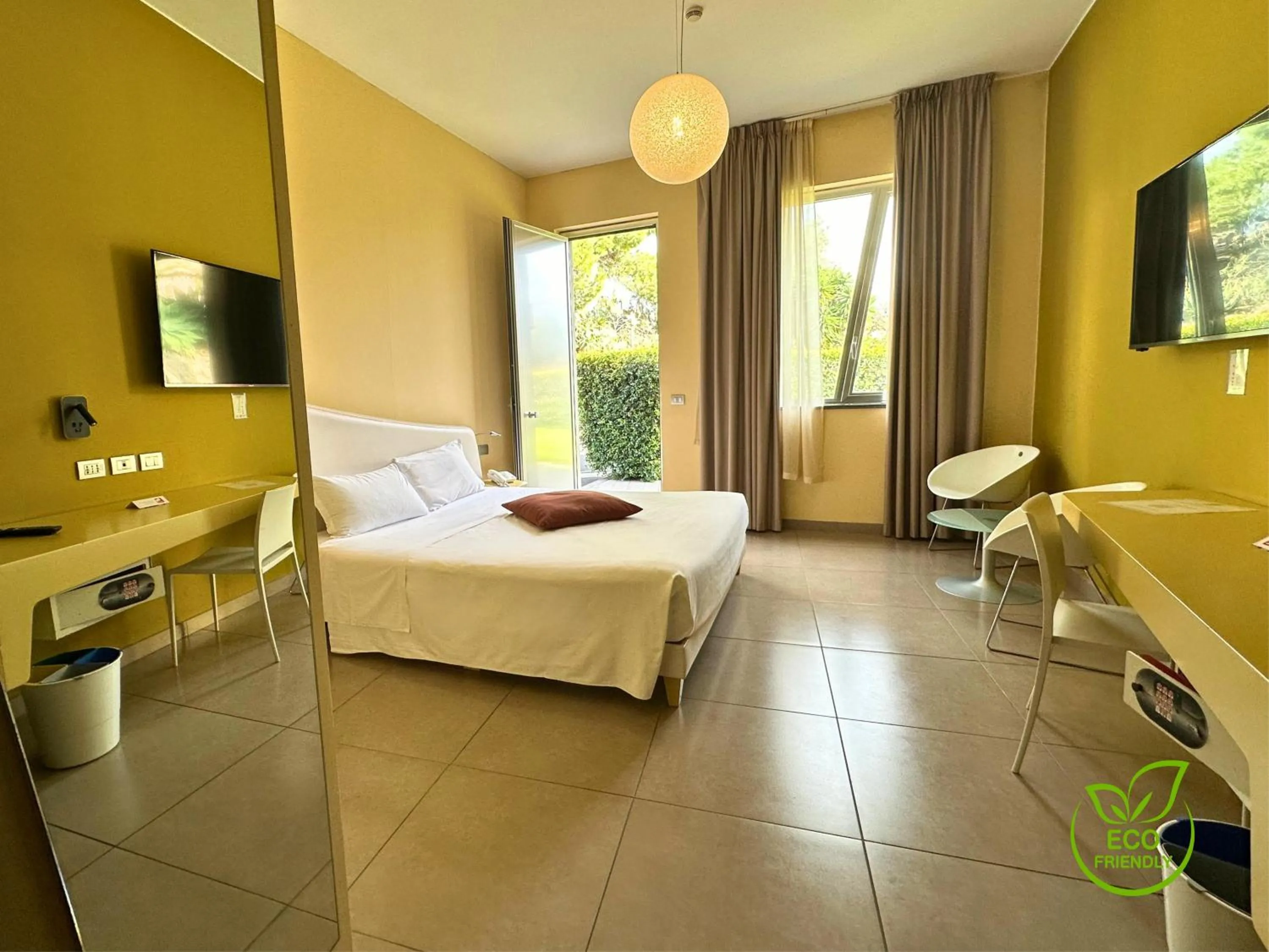 Bed in ibis Styles Catania Acireale