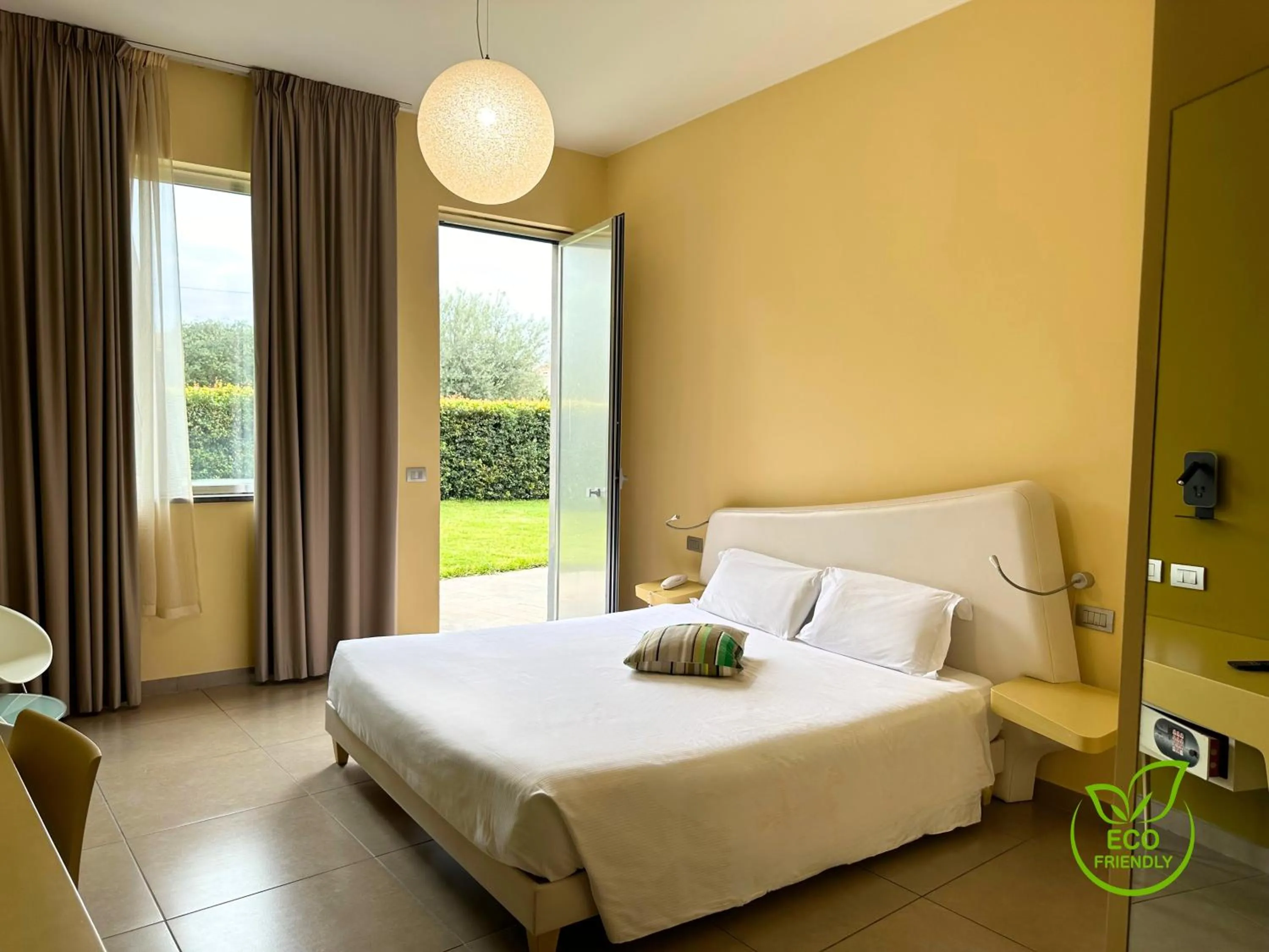 Bed in ibis Styles Catania Acireale