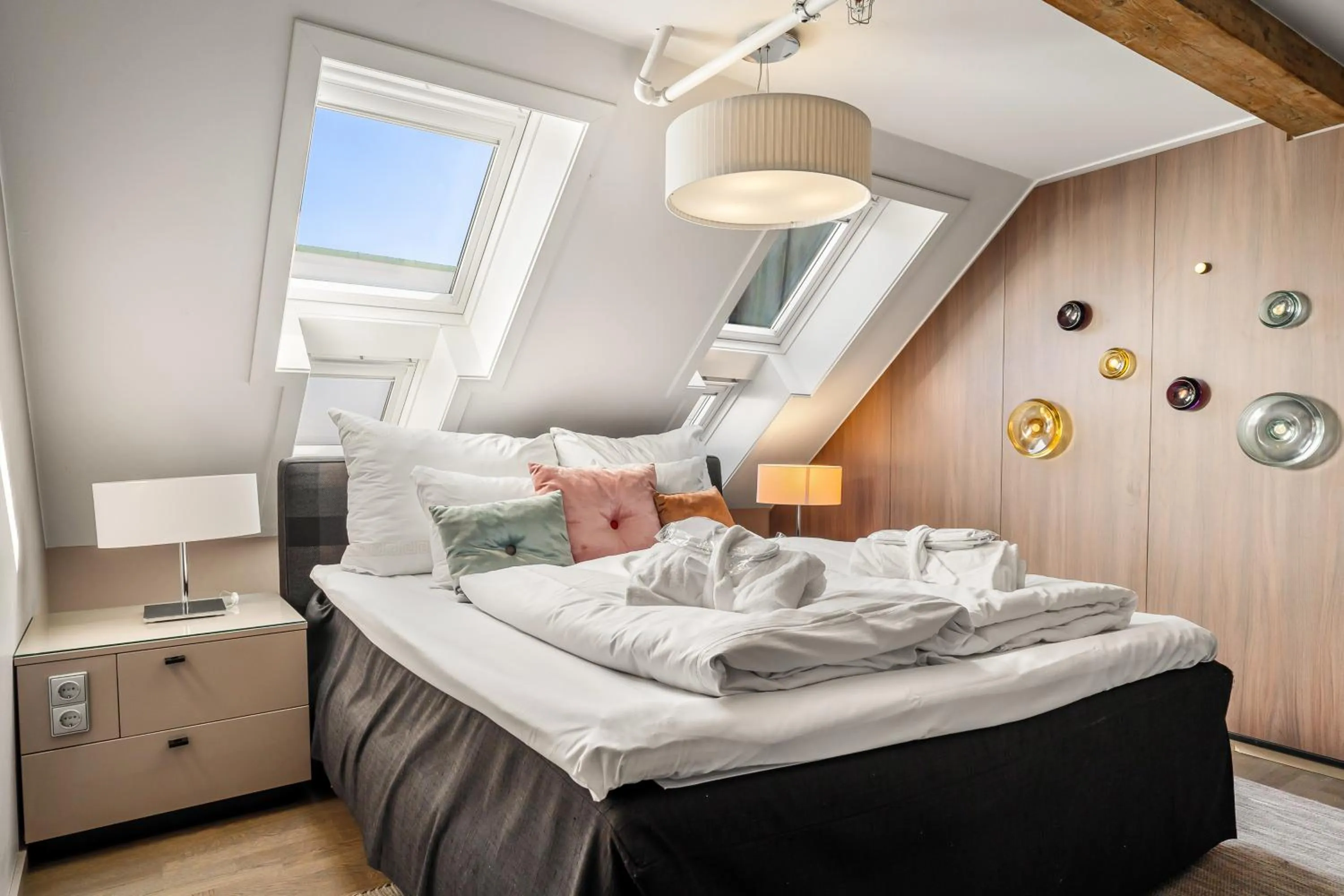 Bedroom, Bed in Clarion Hotel Admiral