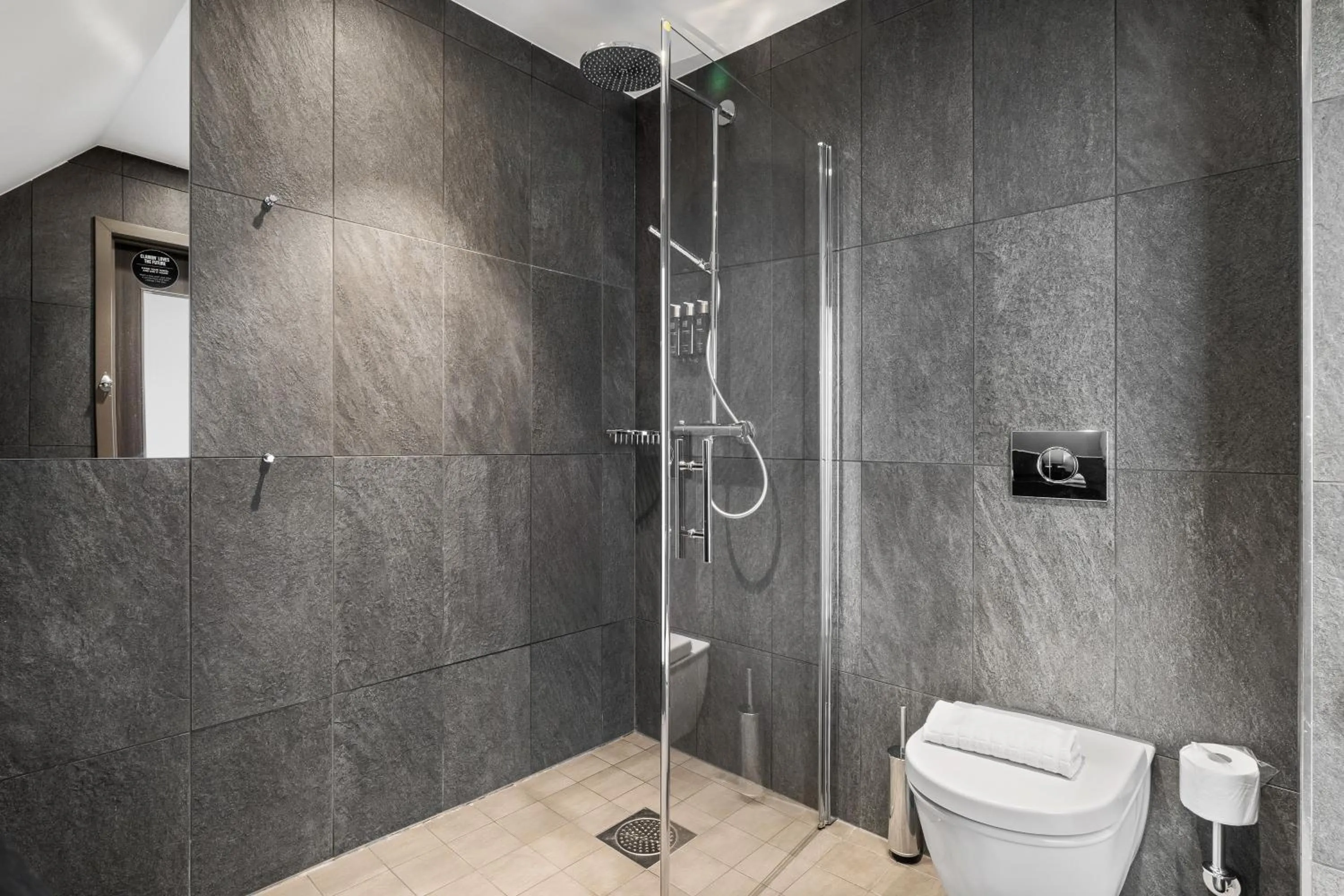 Bathroom in Clarion Hotel Admiral