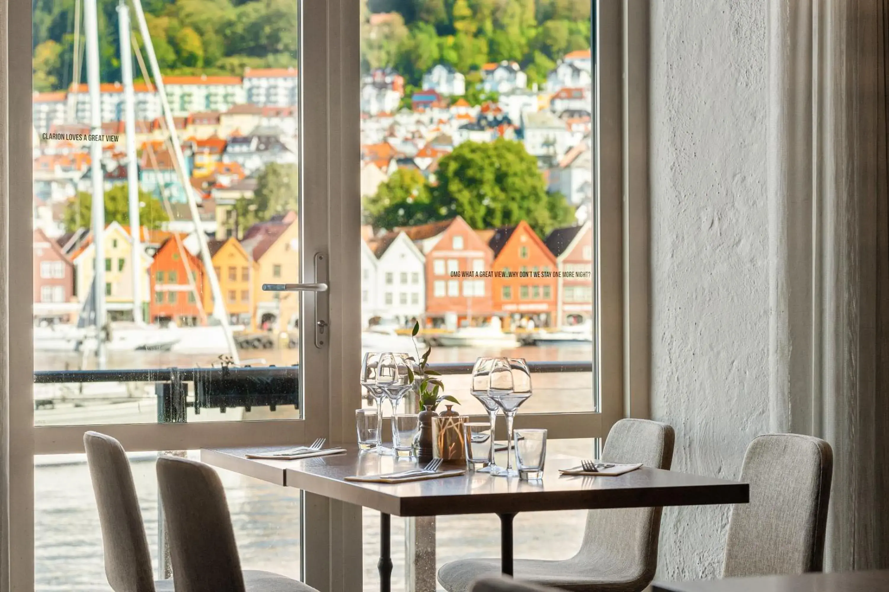 Restaurant/places to eat in Clarion Hotel Admiral Restaurant/places to eat in Clarion Hotel Admiral