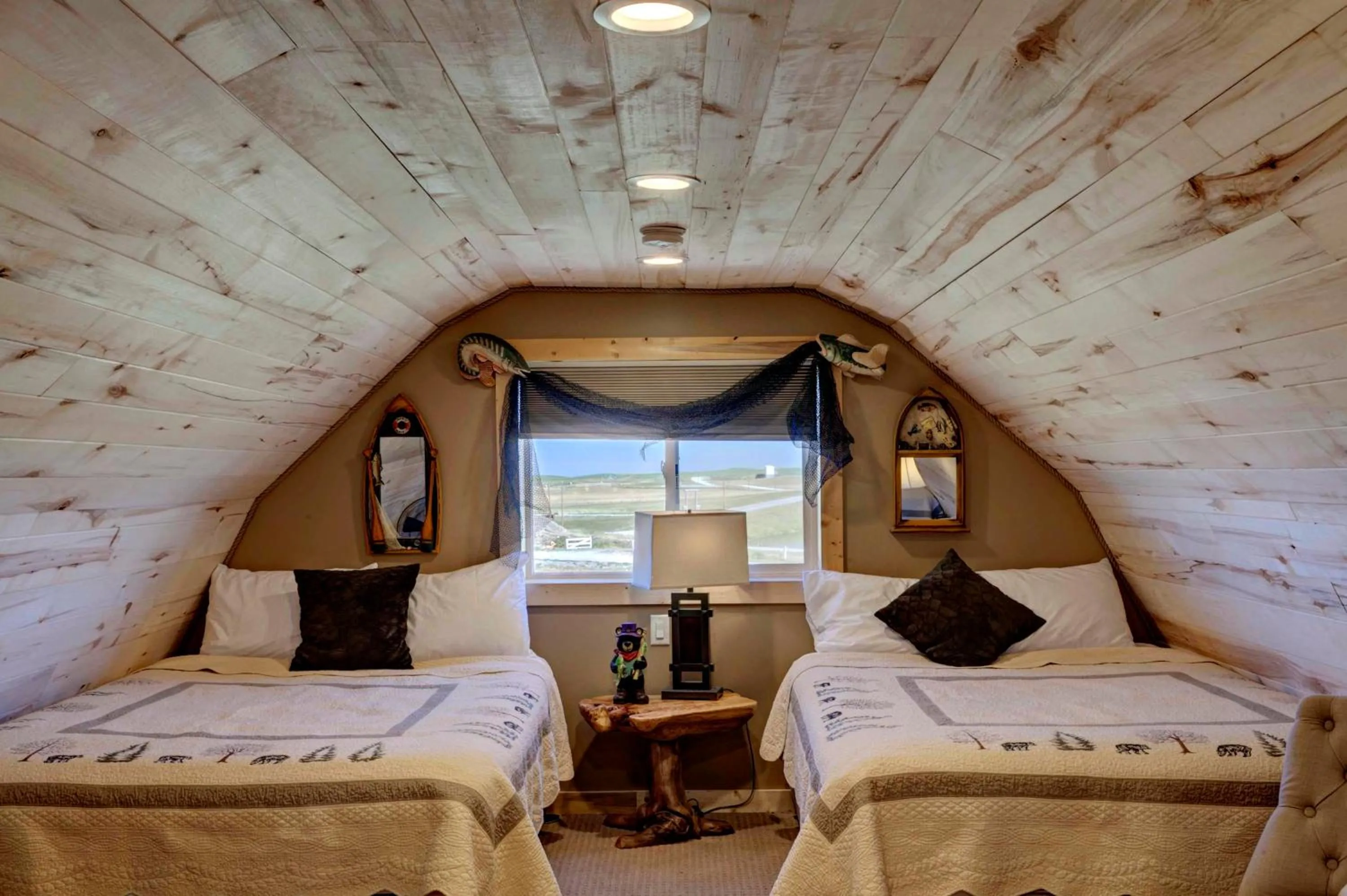 Bed in Mountain Haven Cabins