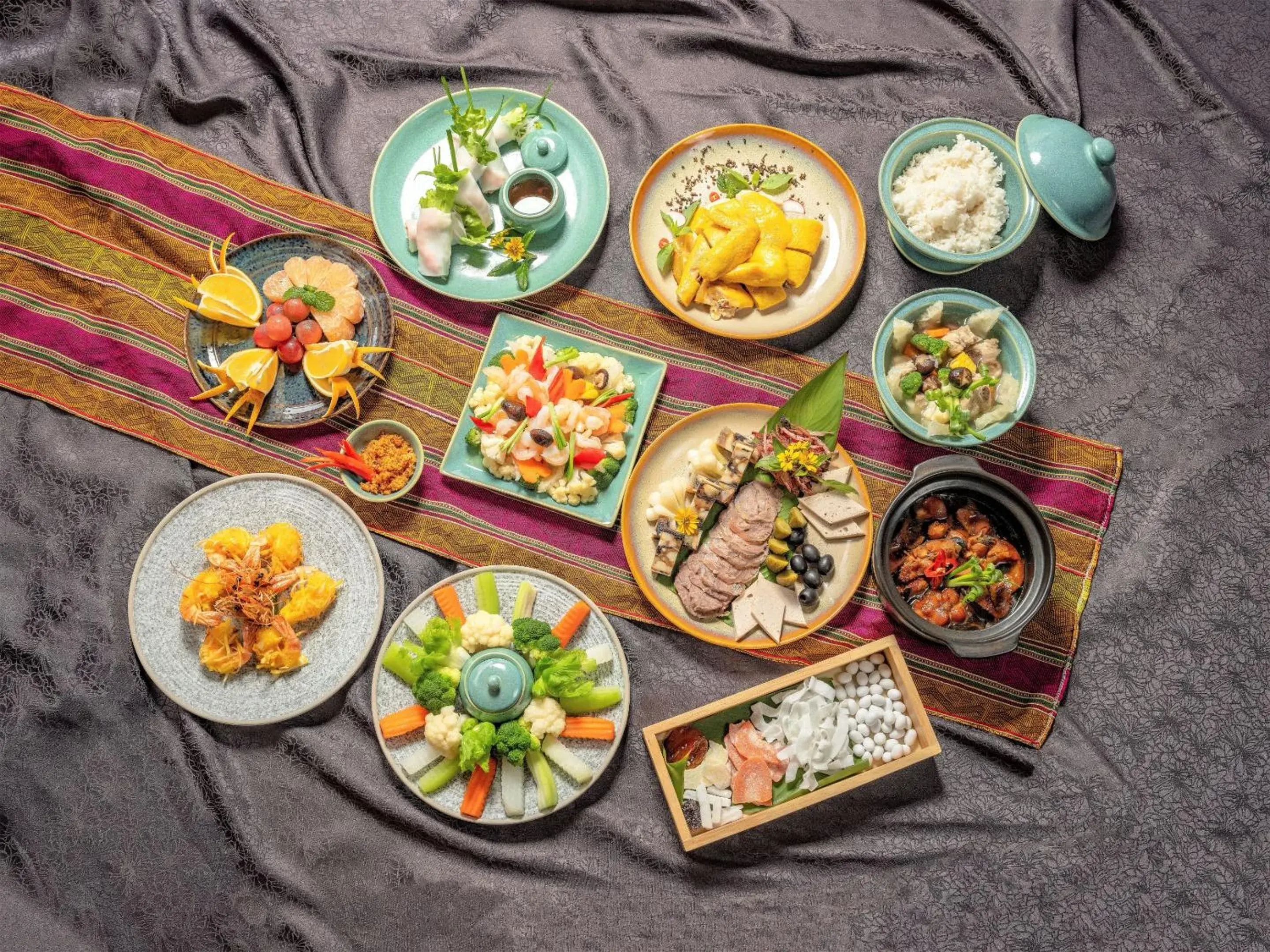 Food and drinks in Serena Kim Boi Resort - Hoa Binh Food and drinks in Serena Kim Boi Resort - Hoa Binh