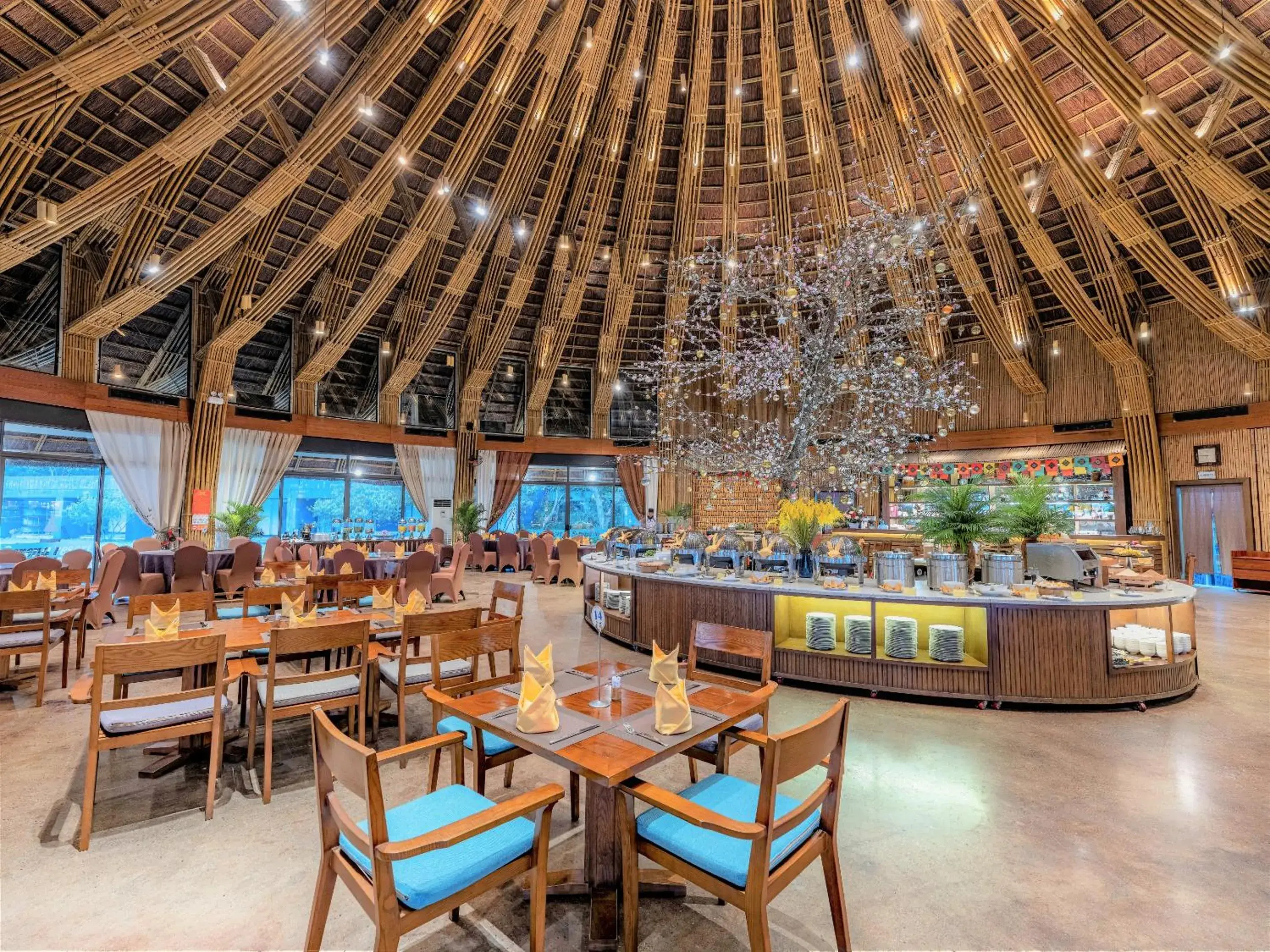 Restaurant/places to eat in Serena Kim Boi Resort - Hoa Binh Restaurant/places to eat in Serena Kim Boi Resort - Hoa Binh