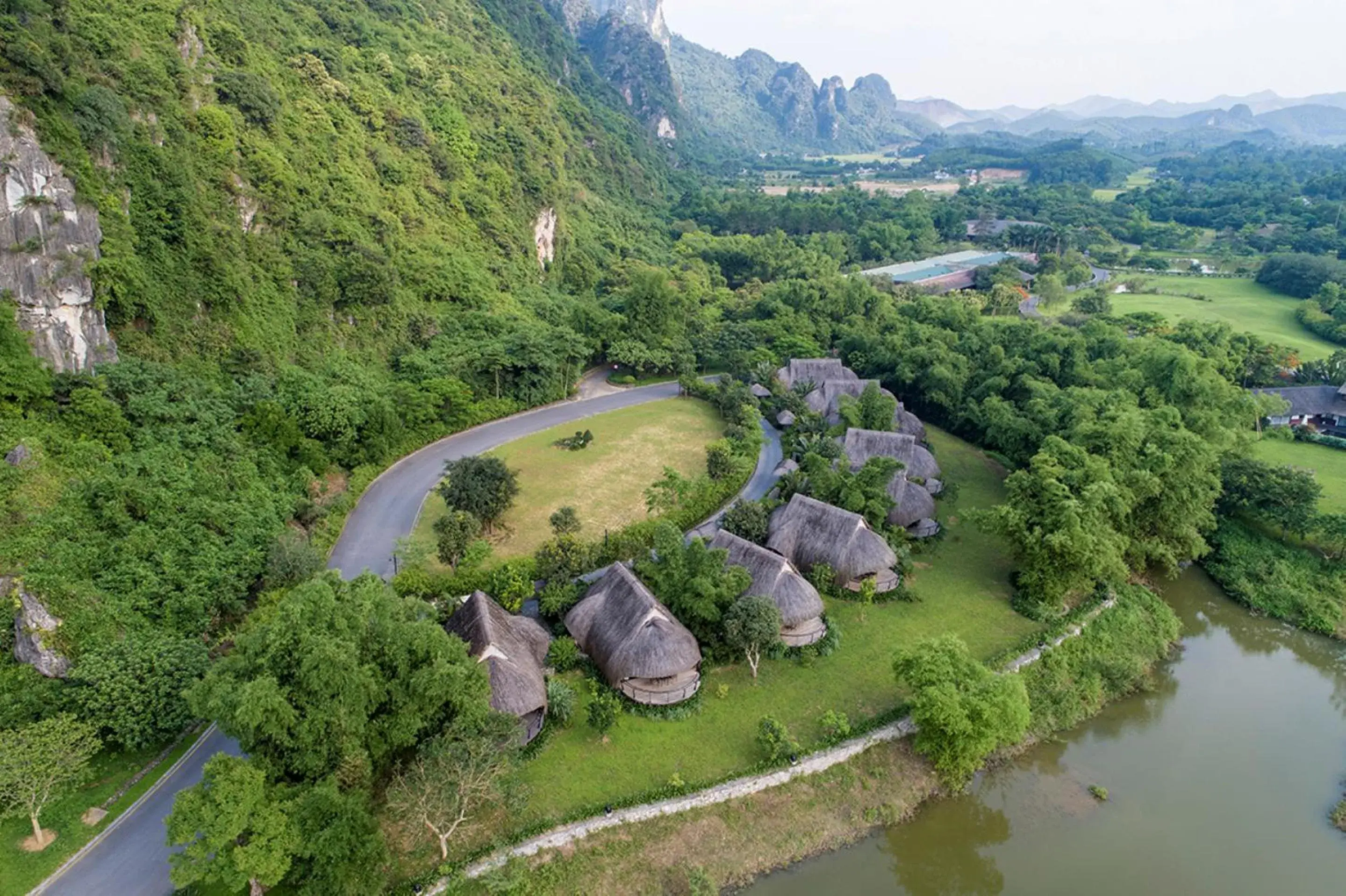 Property building in Serena Kim Boi Resort - Hoa Binh Property building in Serena Kim Boi Resort - Hoa Binh