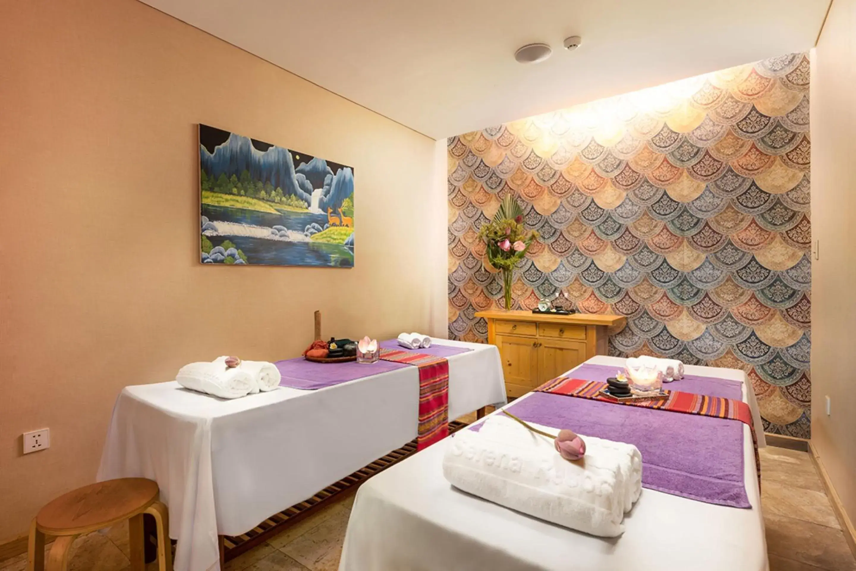 Massage, Bed in Serena Kim Boi Resort - Hoa Binh Massage, Bed in Serena Kim Boi Resort - Hoa Binh