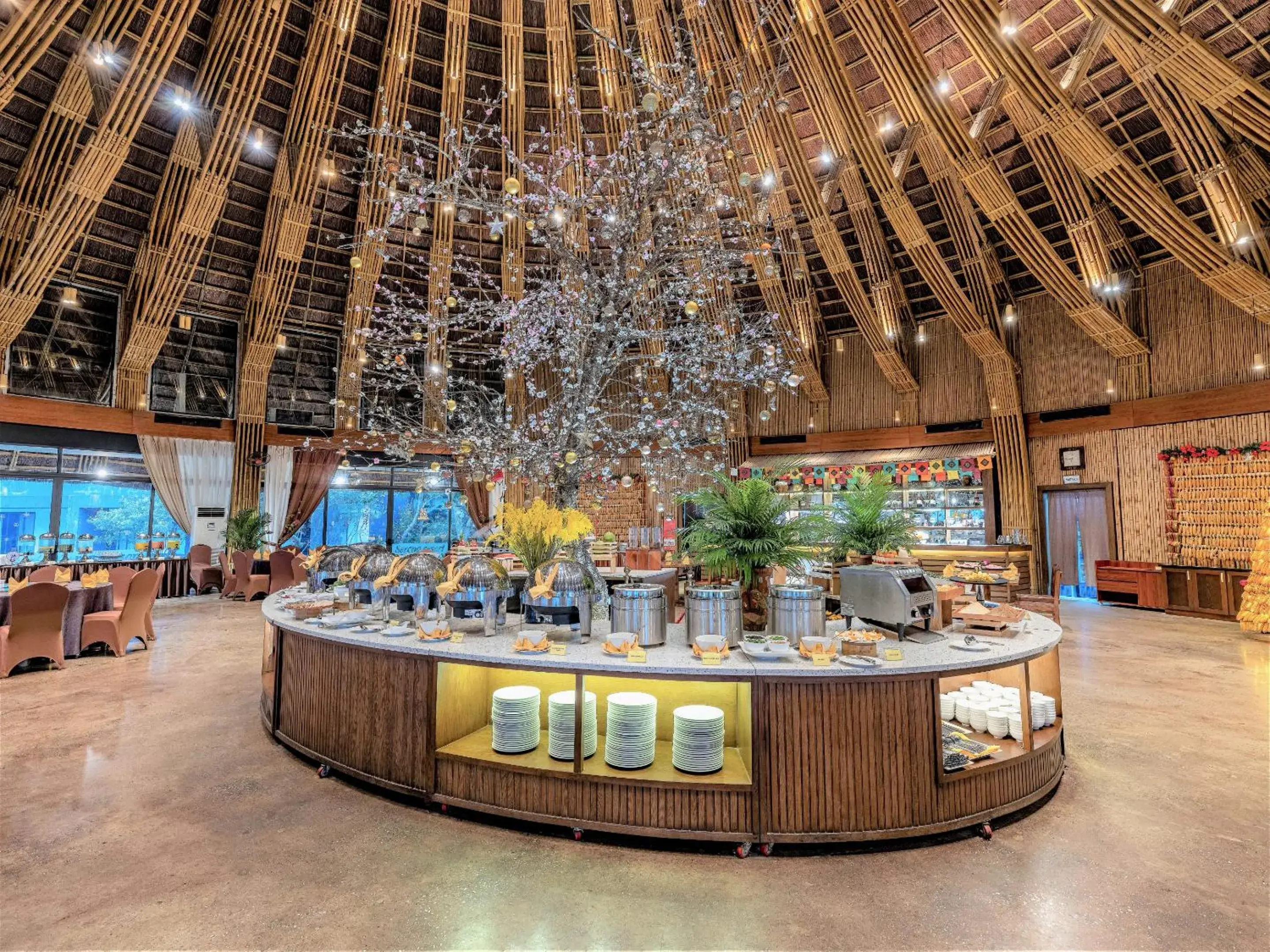 Restaurant/places to eat in Serena Kim Boi Resort - Hoa Binh Restaurant/places to eat in Serena Kim Boi Resort - Hoa Binh