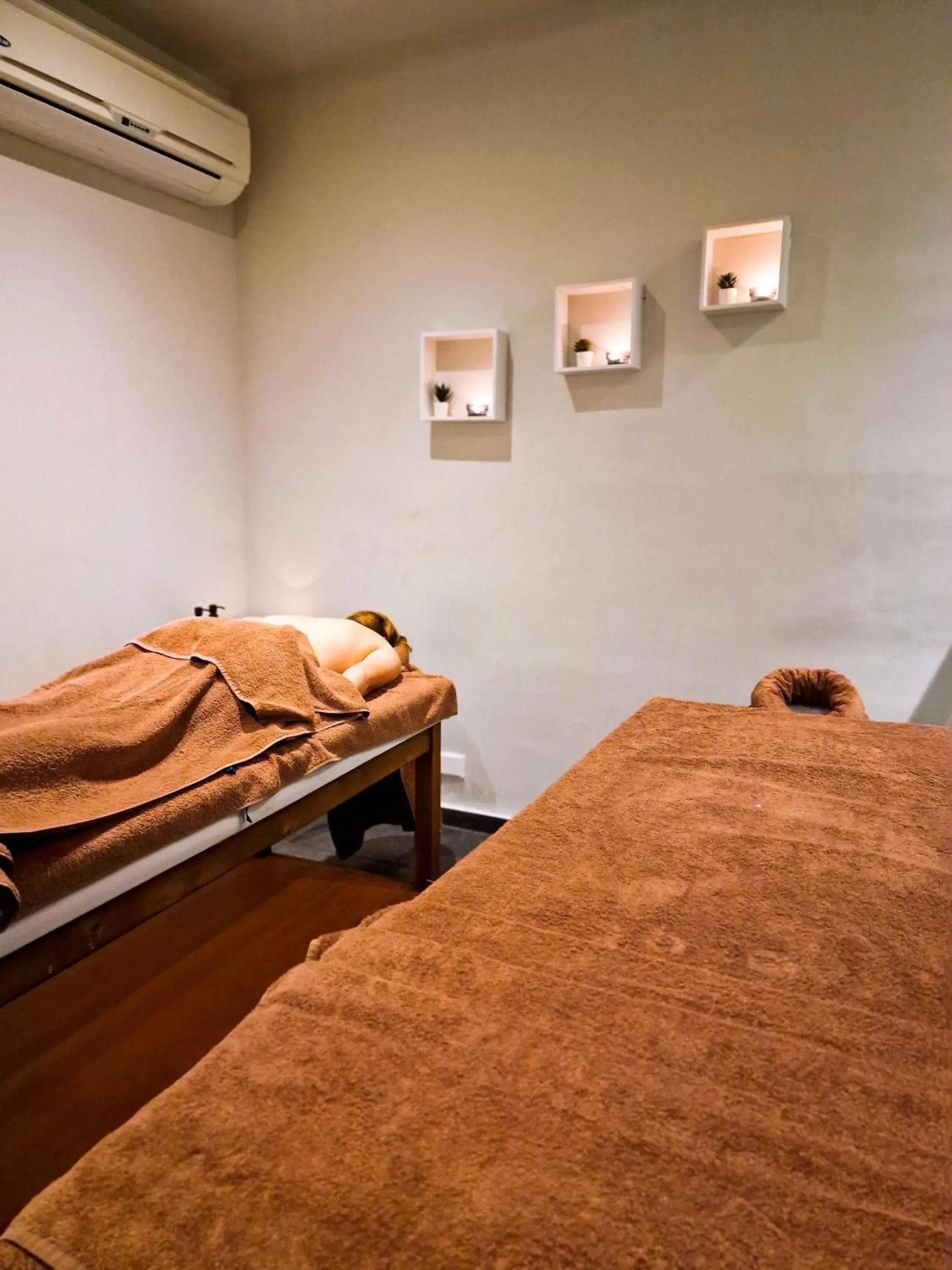 Spa and wellness centre/facilities, Bed in Mayfair Hotel Spa and wellness centre/facilities, Bed in Mayfair Hotel