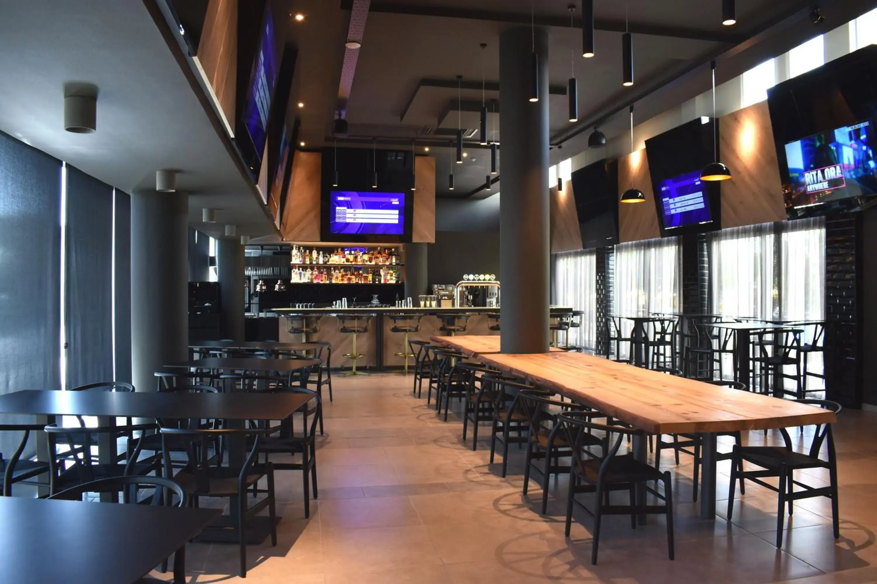 Lounge or bar in Mayfair Hotel Lounge or bar in Mayfair Hotel