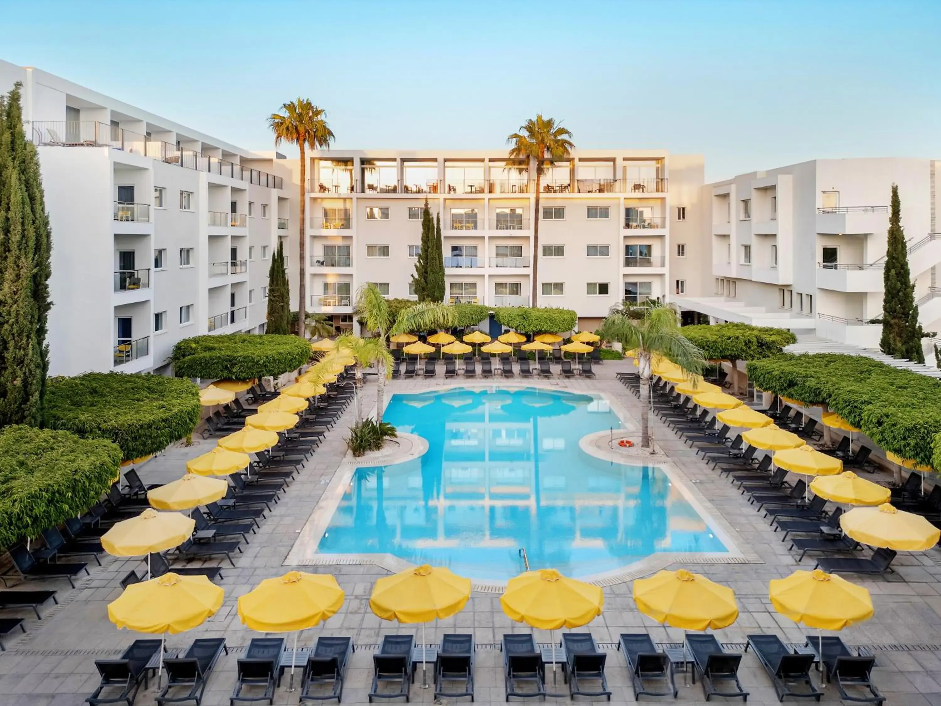 Property building in Mayfair Hotel Property building in Mayfair Hotel