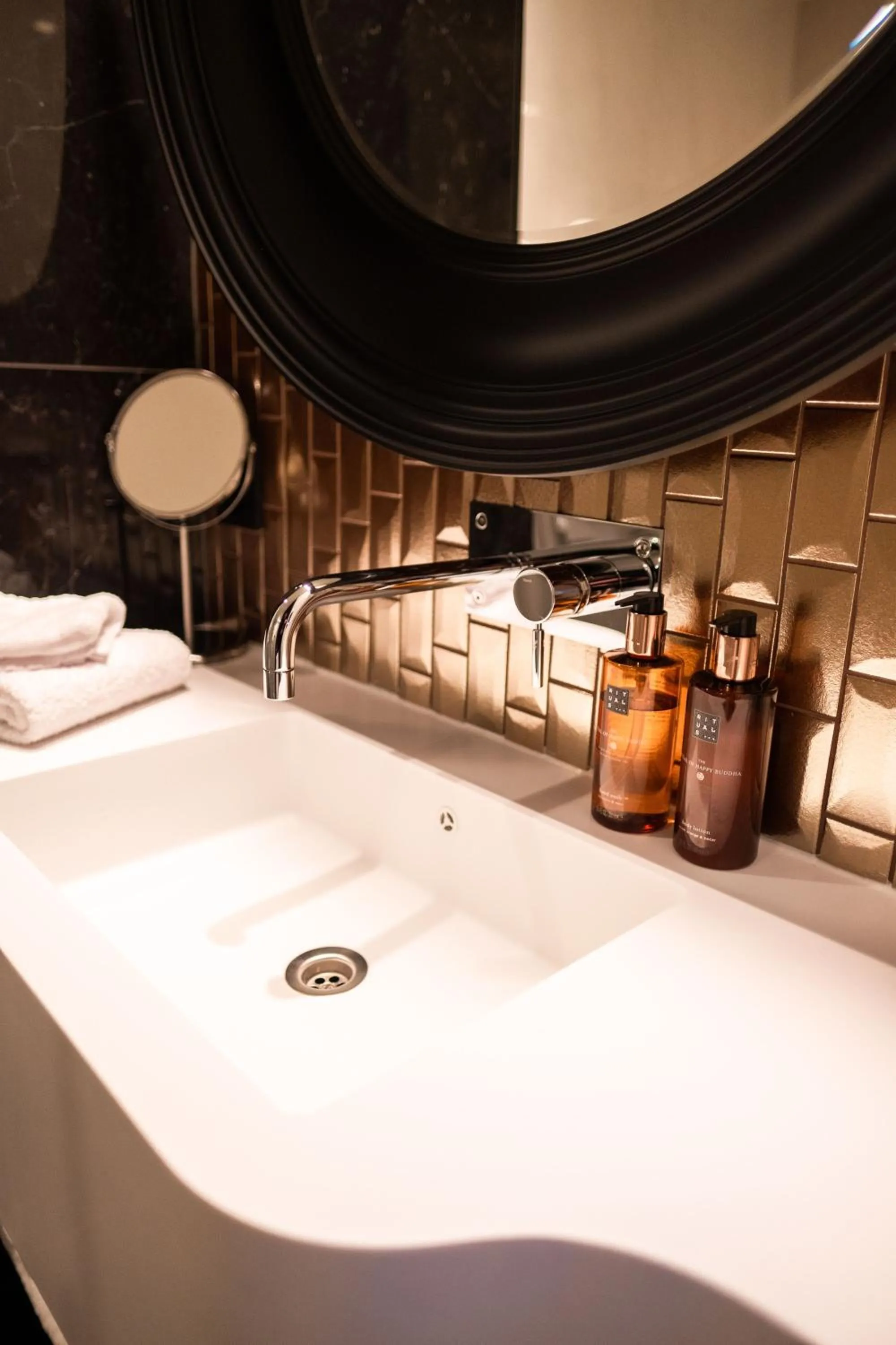 Bathroom in Home Hotel Havnekontoret