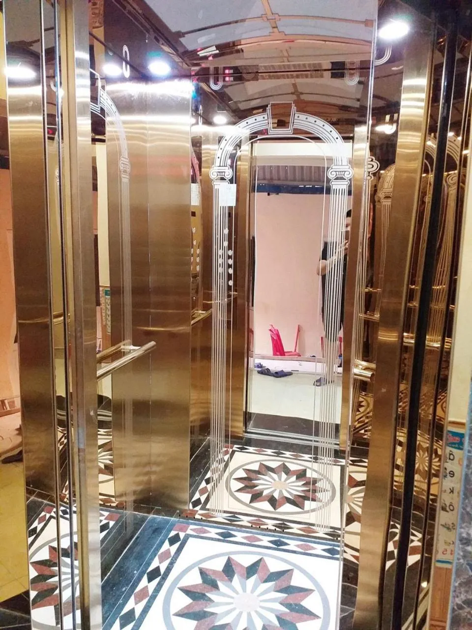 elevator in Thanh Trung Hotel