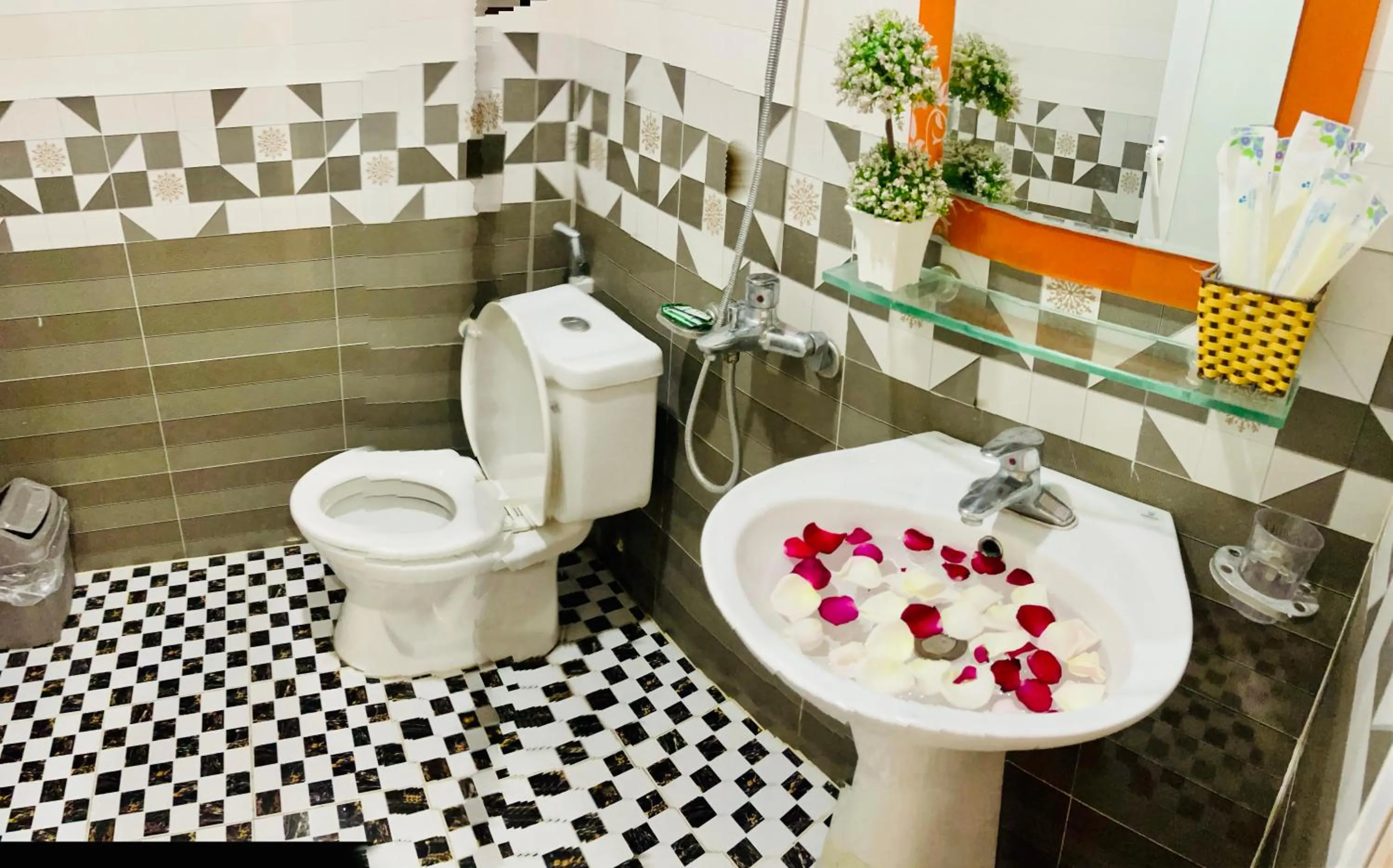 Bathroom in Thanh Trung Hotel
