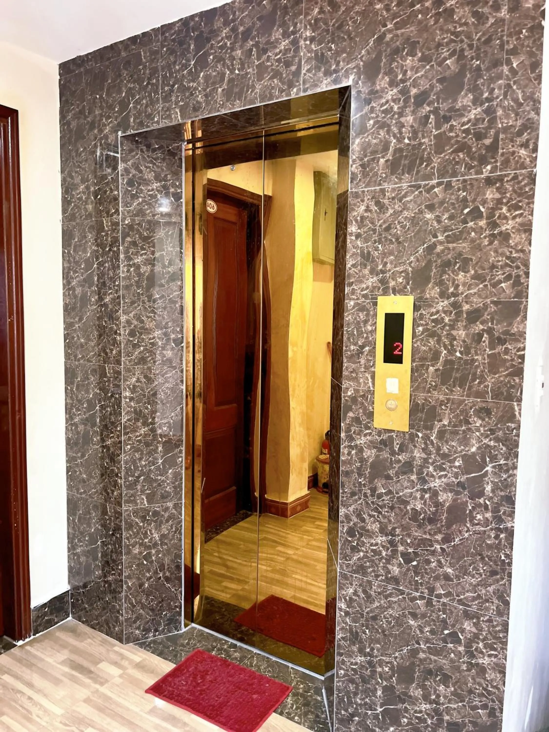 elevator in Thanh Trung Hotel