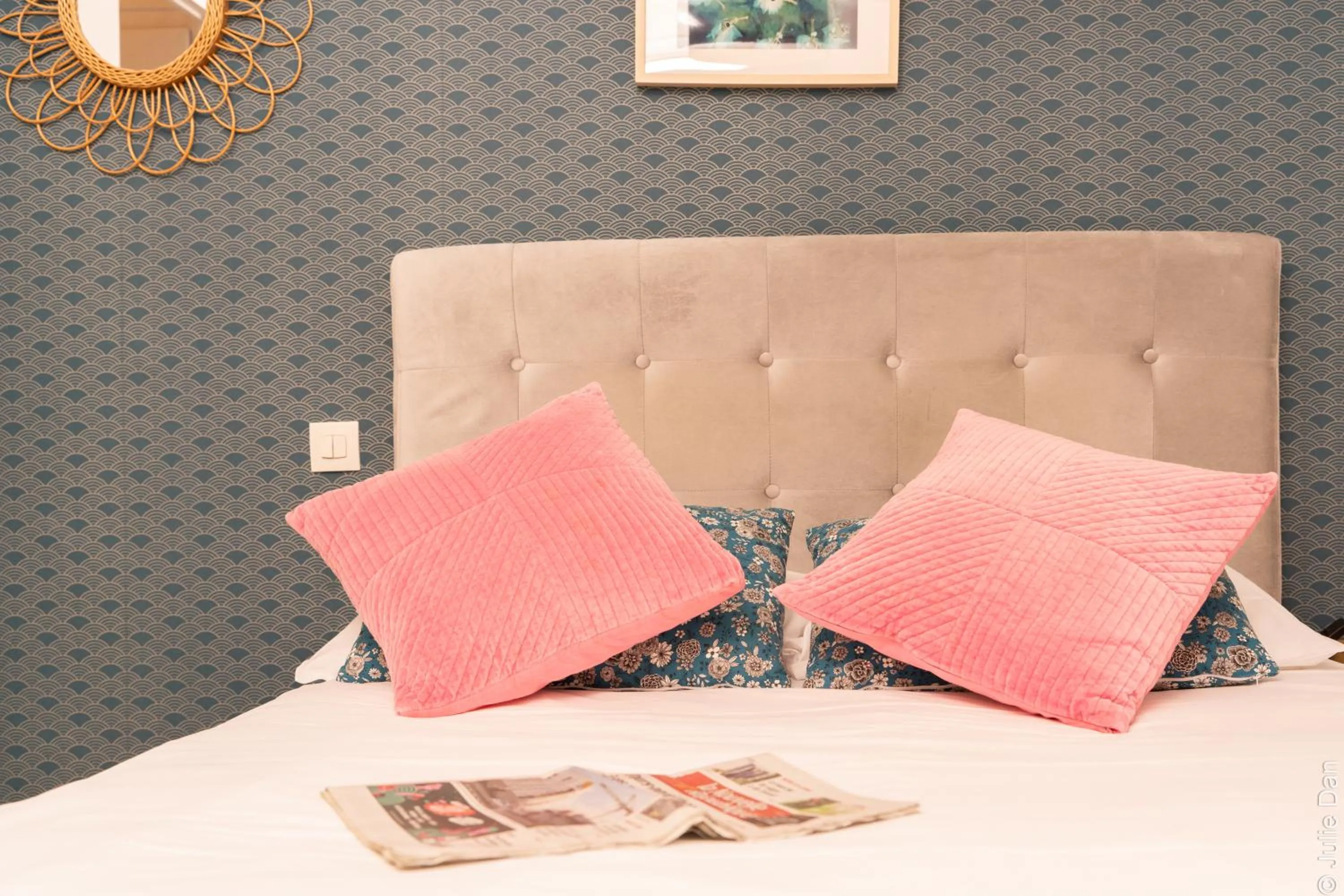 Bed in Hotel Mirabeau