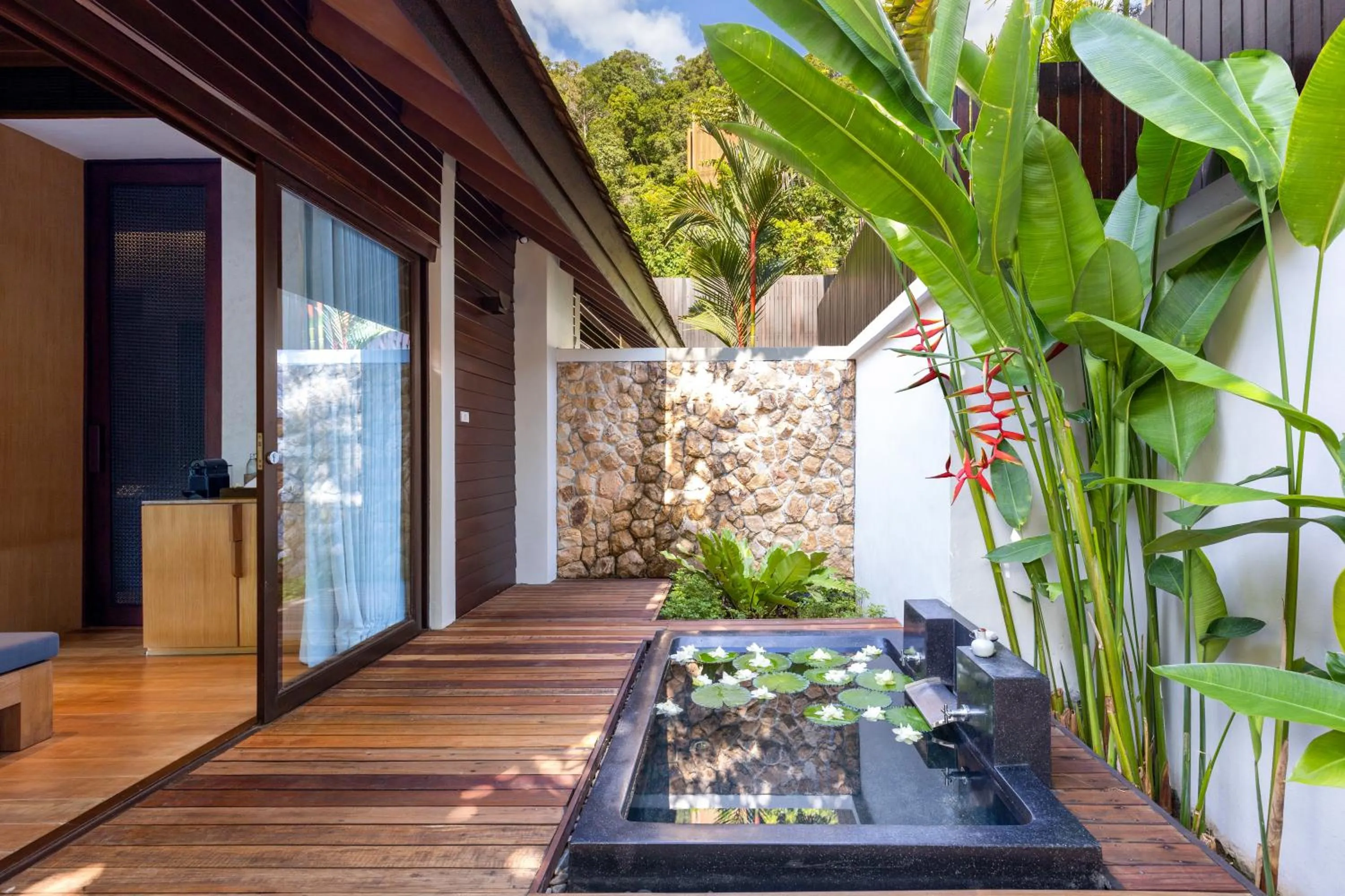 Bath in The Tubkaak Krabi Boutique Resort