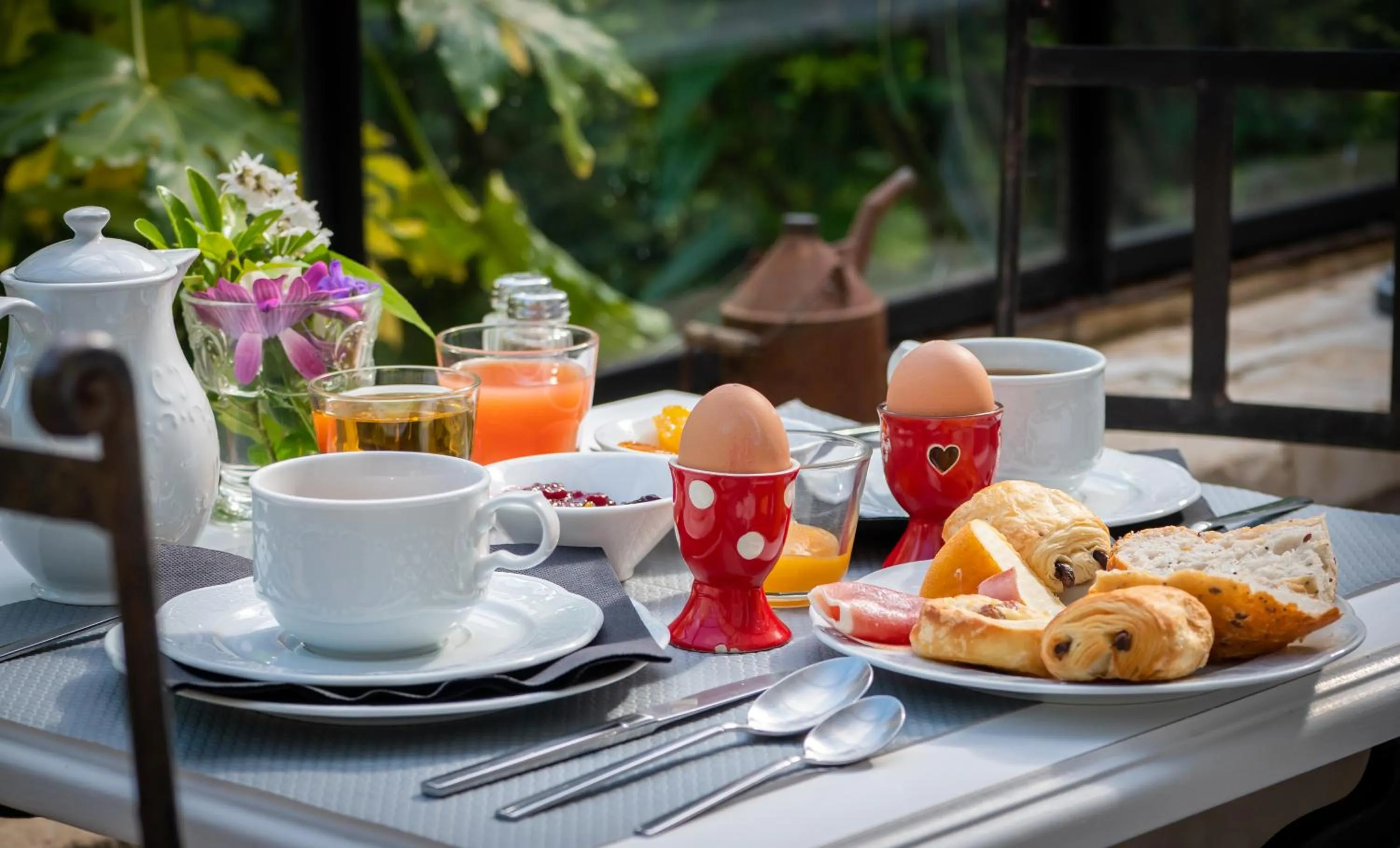 Continental breakfast in La Maison Douce