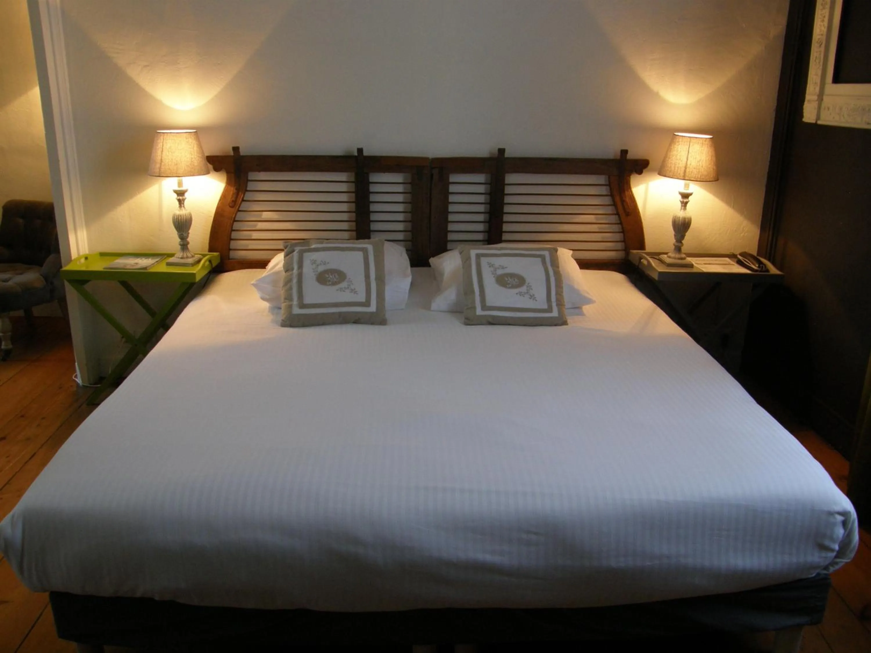 Photo of the whole room in La Maison Douce