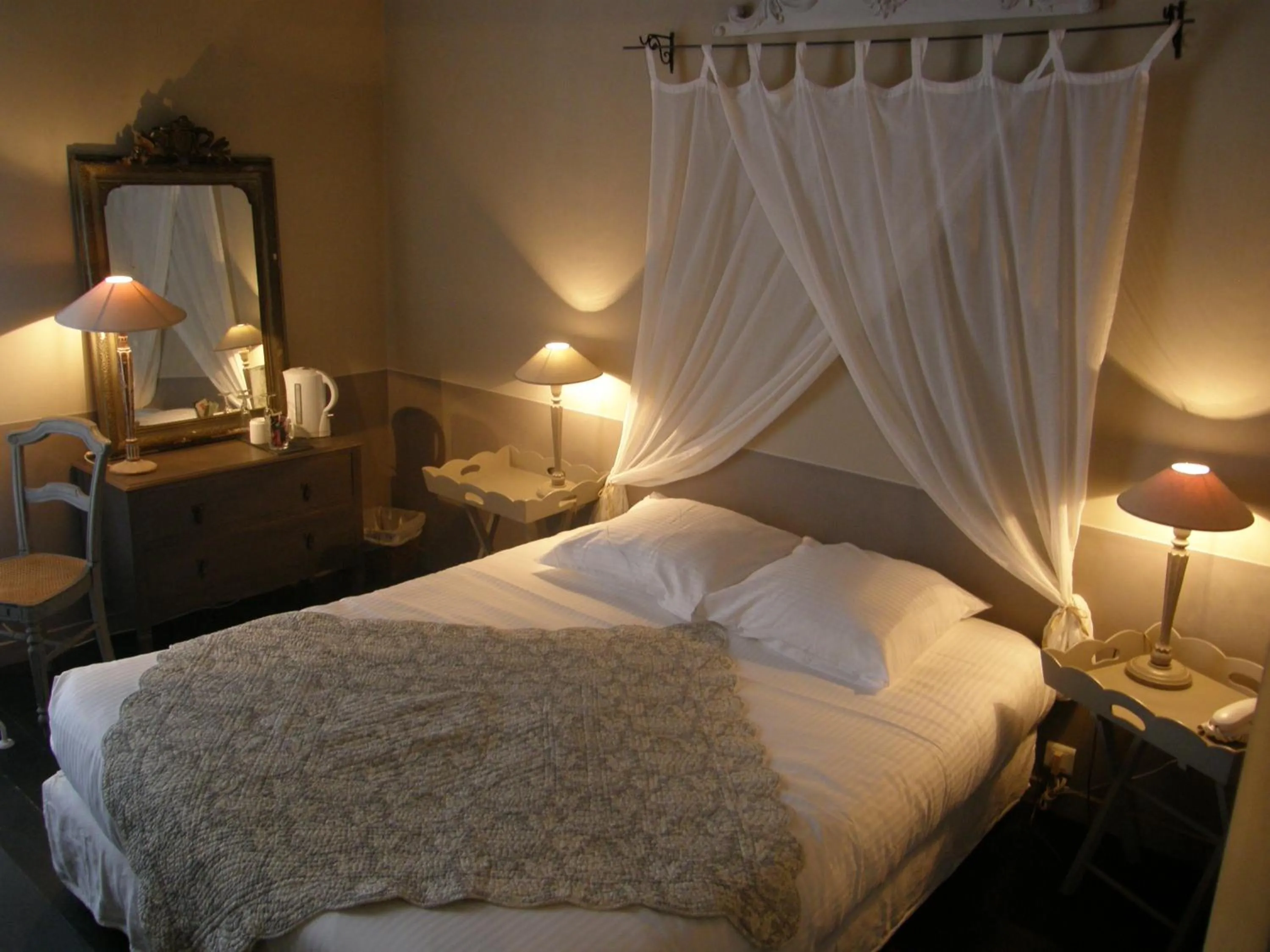 Photo of the whole room in La Maison Douce